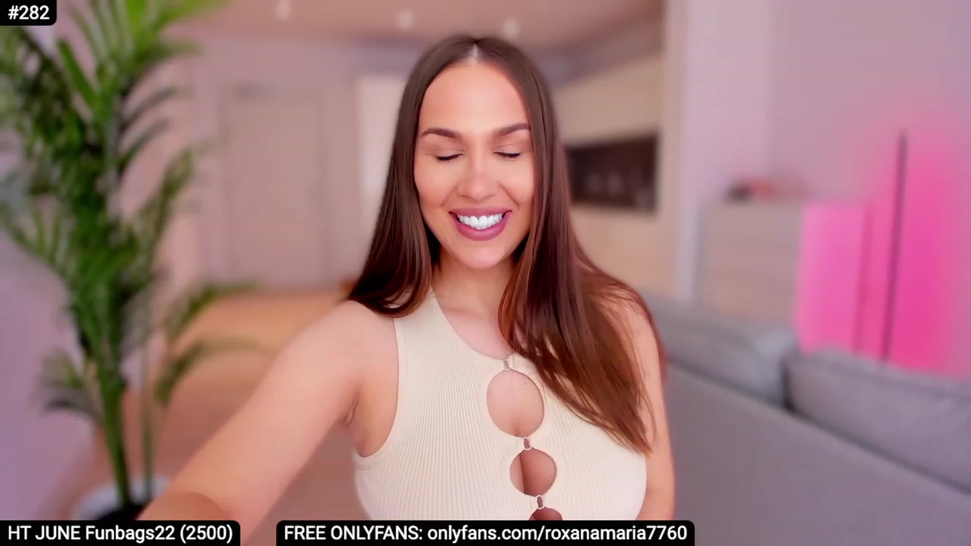 Gallery image thumbnail from XMirrabbellaX's myfreecams stream on, 06/05/2023, 13:04 image 2 of 20