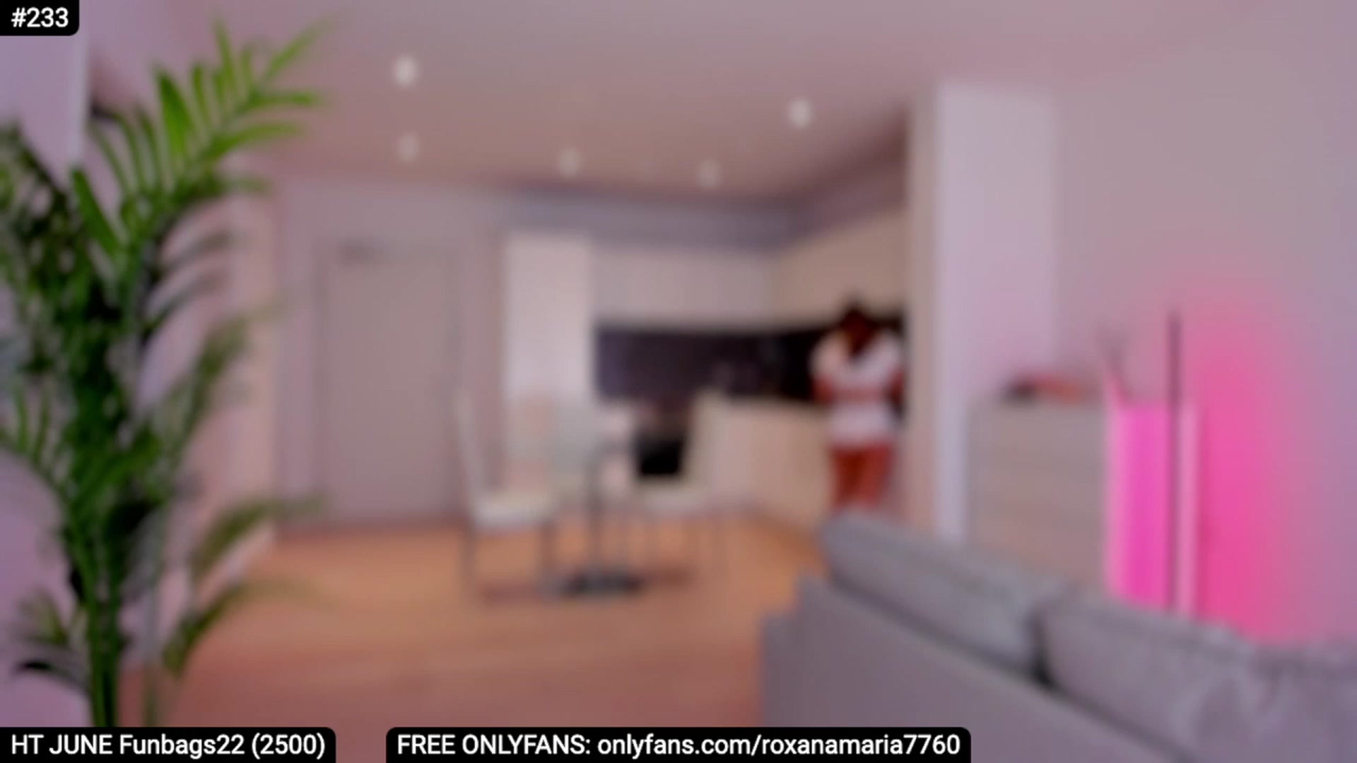 Gallery image thumbnail from XMirrabbellaX's myfreecams stream on, 06/06/2023, 13:35 image 6 of 20