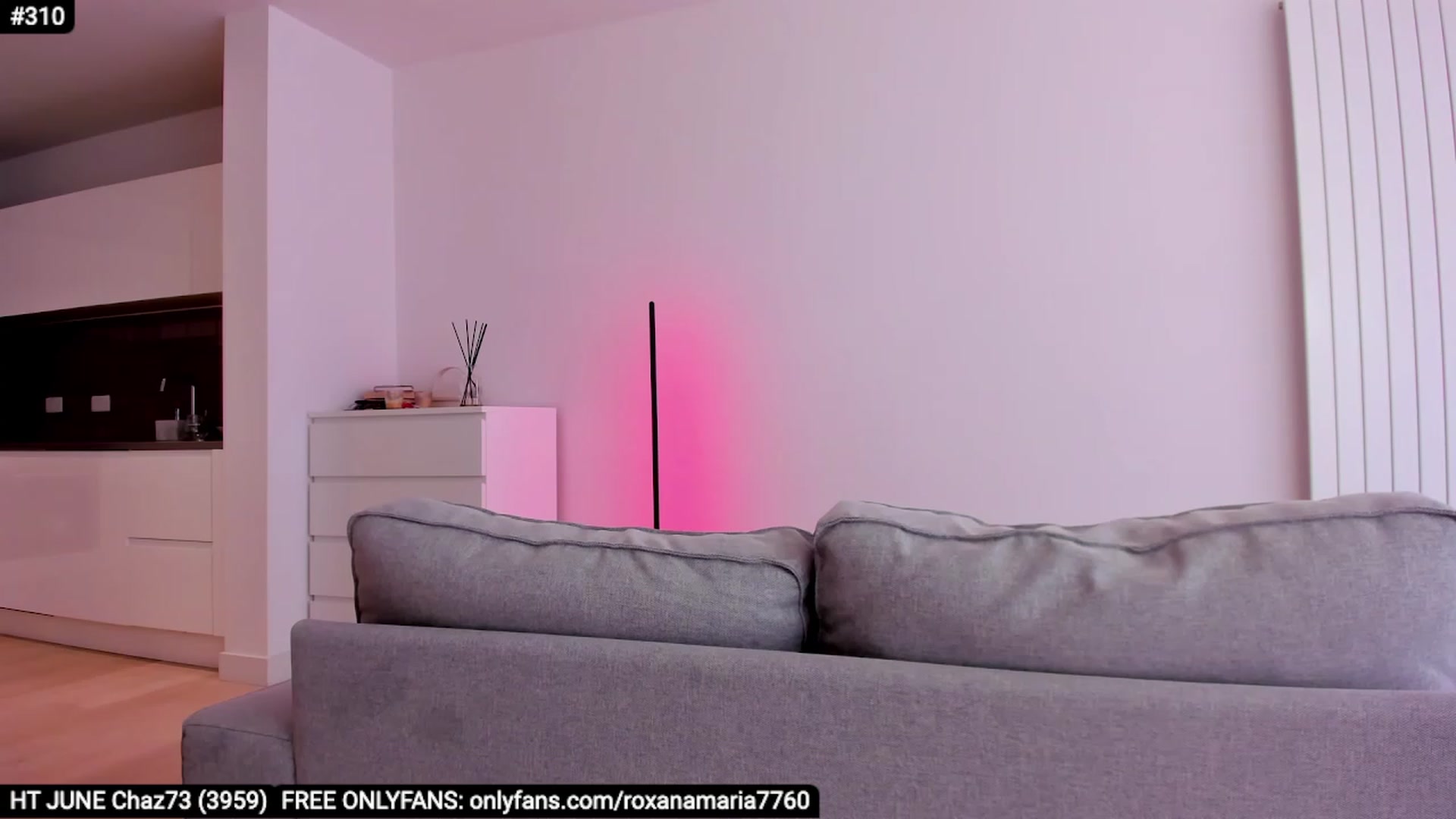Gallery image thumbnail from XMirrabbellaX's myfreecams stream on, 06/21/2023, 14:58 image 18 of 20