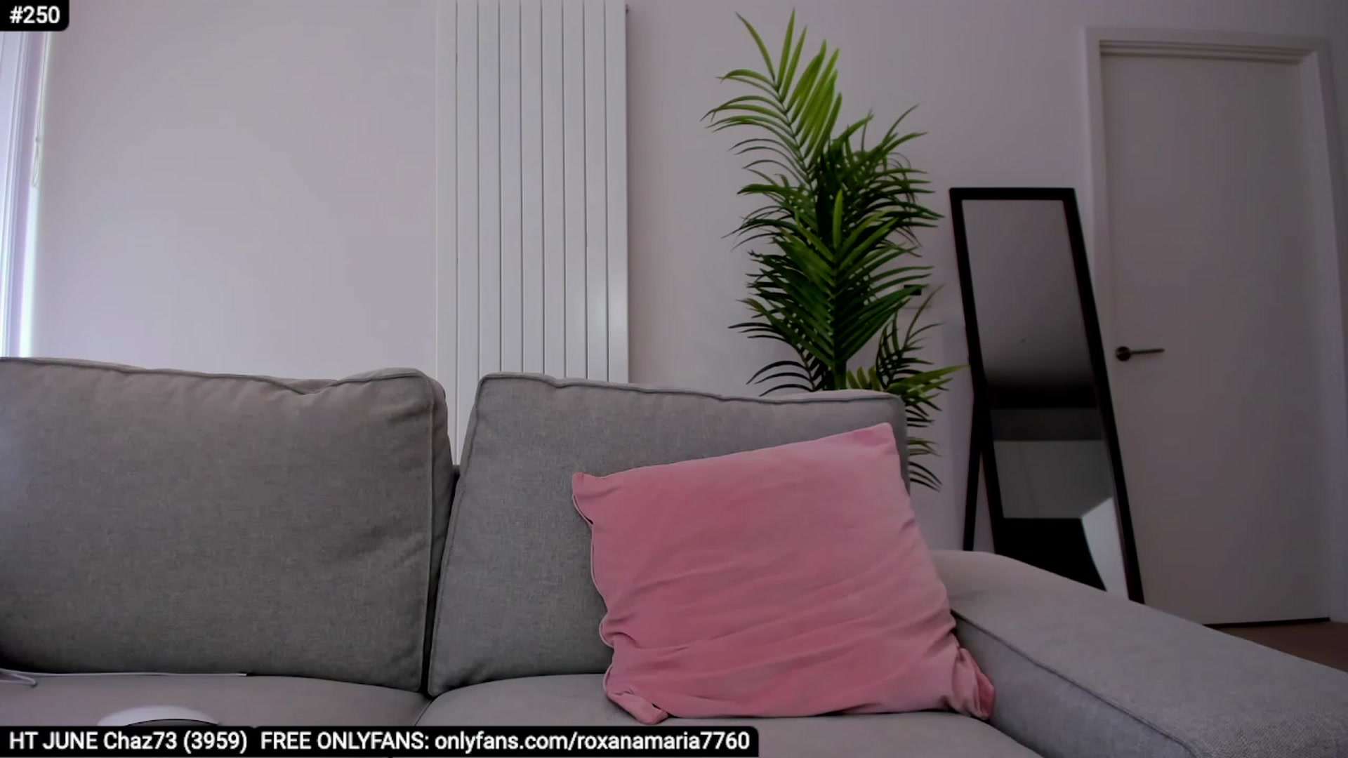 Gallery image thumbnail from XMirrabbellaX's myfreecams stream on, 06/26/2023, 14:43 image 17 of 20