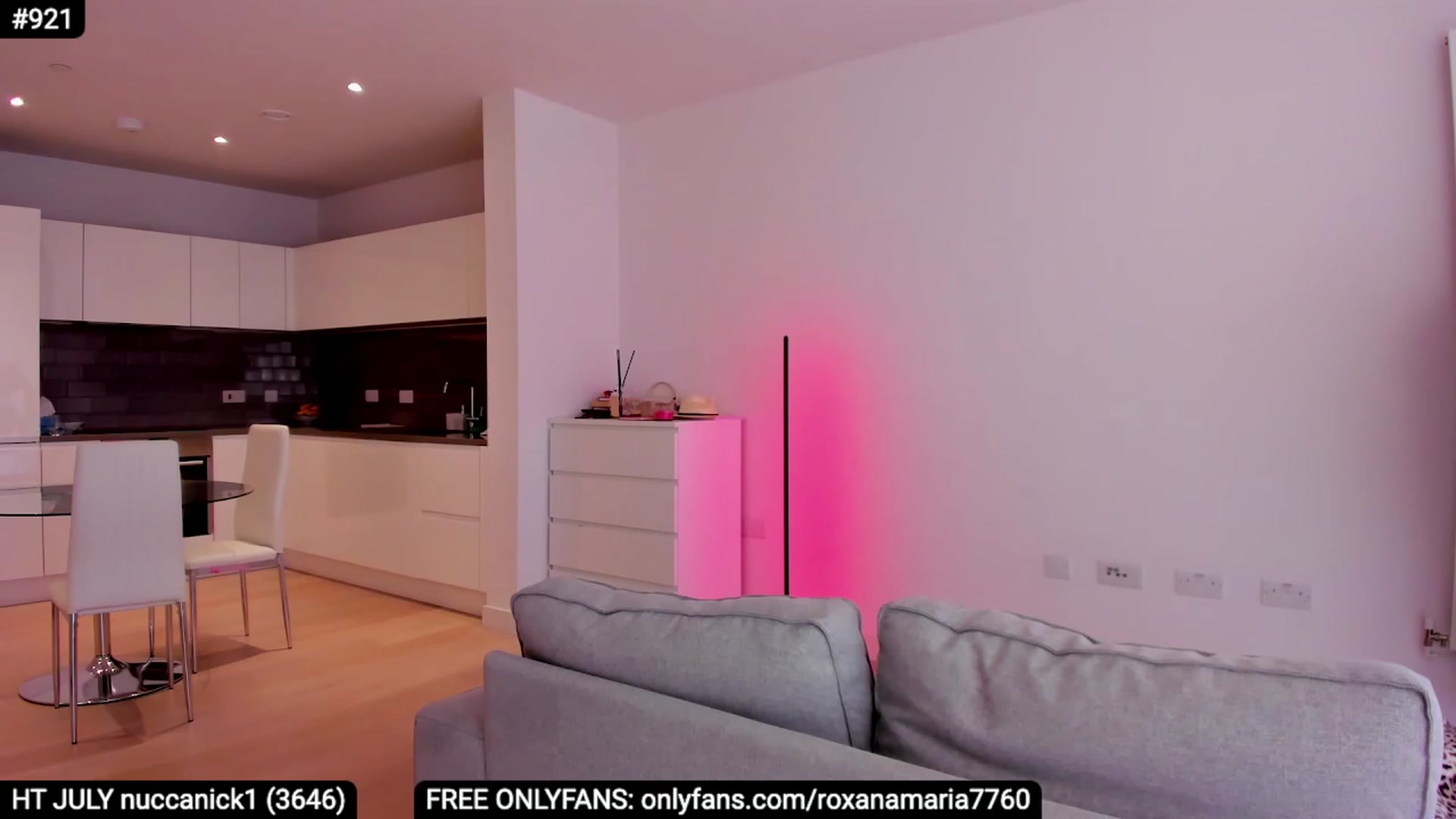 Gallery image thumbnail from XMirrabbellaX's myfreecams stream on, 07/05/2023, 12:36 image 9 of 20