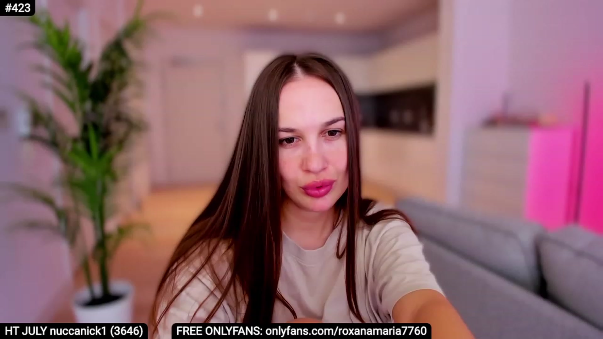 Gallery image thumbnail from XMirrabbellaX's myfreecams stream on, 07/10/2023, 13:38 image 1 of 20