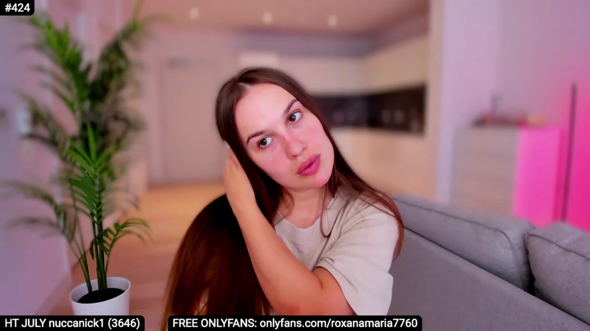 Gallery image thumbnail from XMirrabbellaX's myfreecams stream on, 07/10/2023, 13:38 image 6 of 20