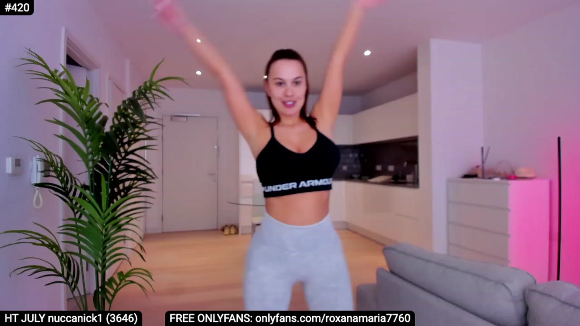 Gallery image thumbnail from XMirrabbellaX's myfreecams stream on, 07/12/2023, 13:14 image 2 of 20