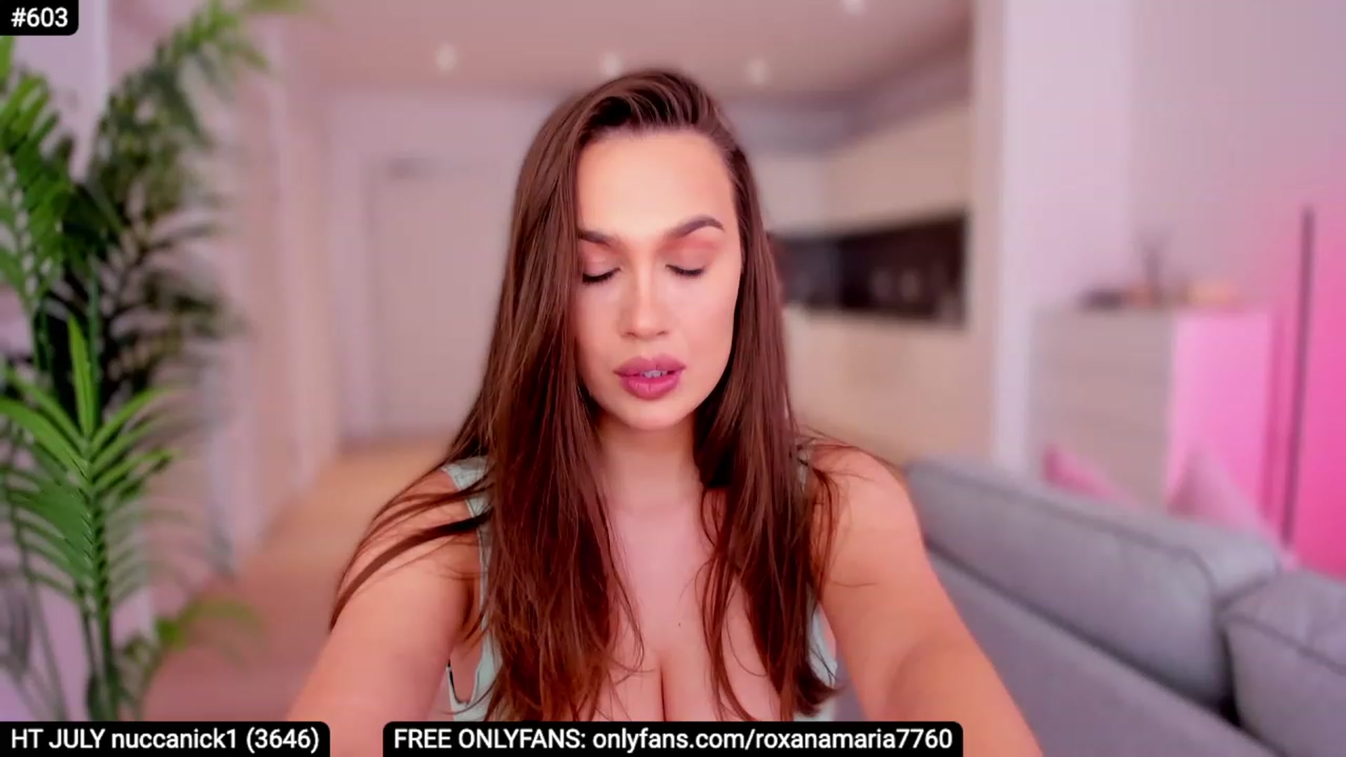 Gallery image thumbnail from XMirrabbellaX's myfreecams stream on, 07/18/2023, 14:28 image 19 of 20