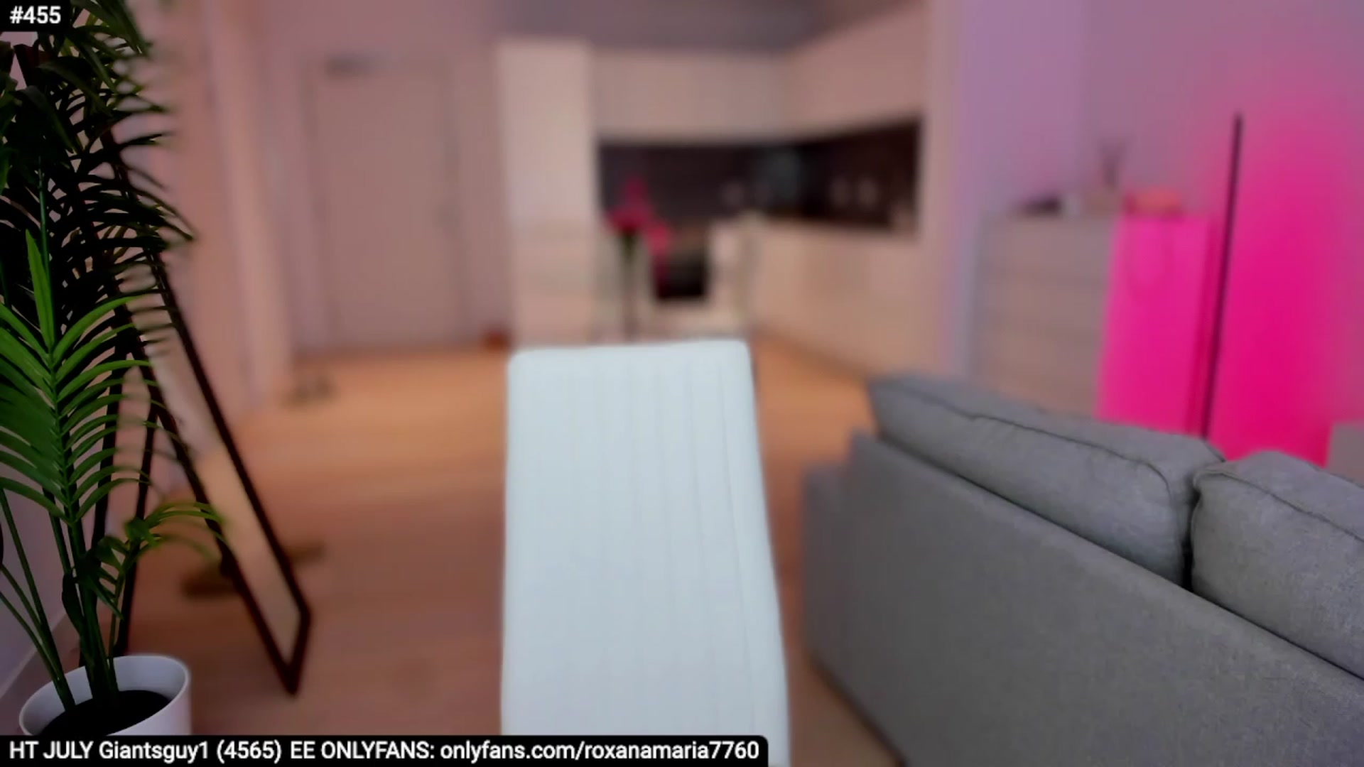 Gallery image thumbnail from XMirrabbellaX's myfreecams stream on, 07/31/2023, 18:46 image 17 of 20