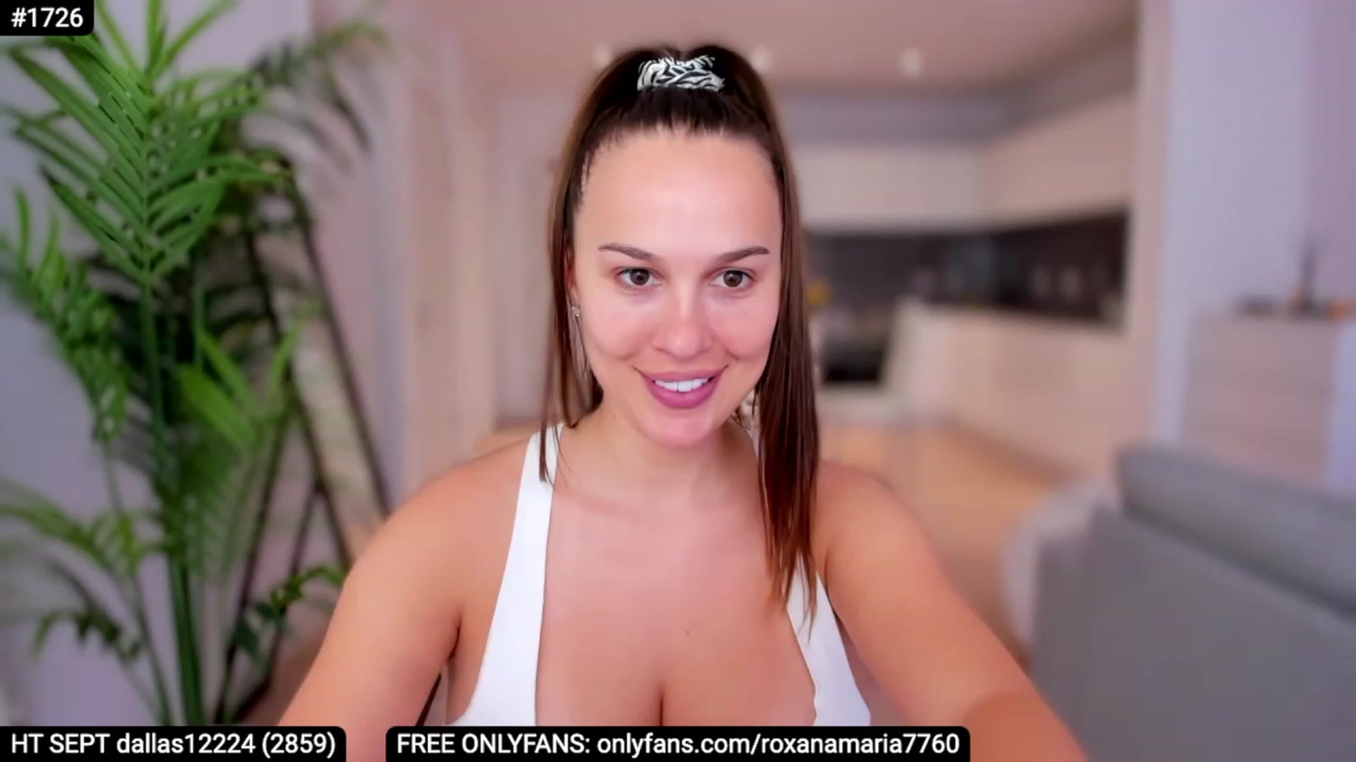 Gallery image thumbnail from XMirrabbellaX's myfreecams stream on, 09/25/2023, 16:29 image 5 of 20