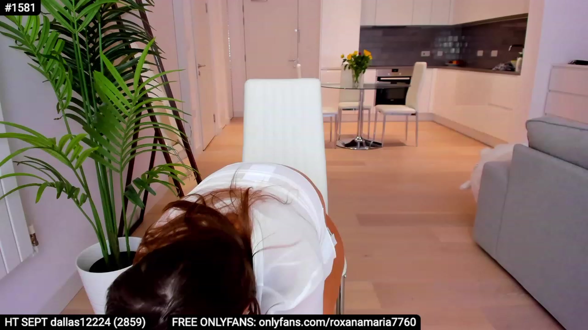 Gallery image thumbnail from XMirrabbellaX's myfreecams stream on, 09/27/2023, 12:41 image 19 of 20