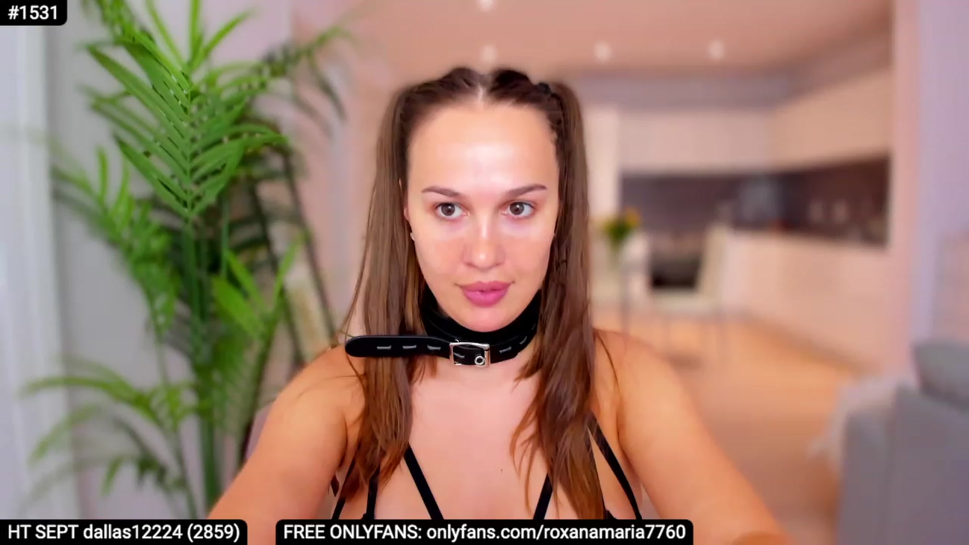 Gallery image thumbnail from XMirrabbellaX's myfreecams stream on, 09/27/2023, 14:29 image 14 of 20