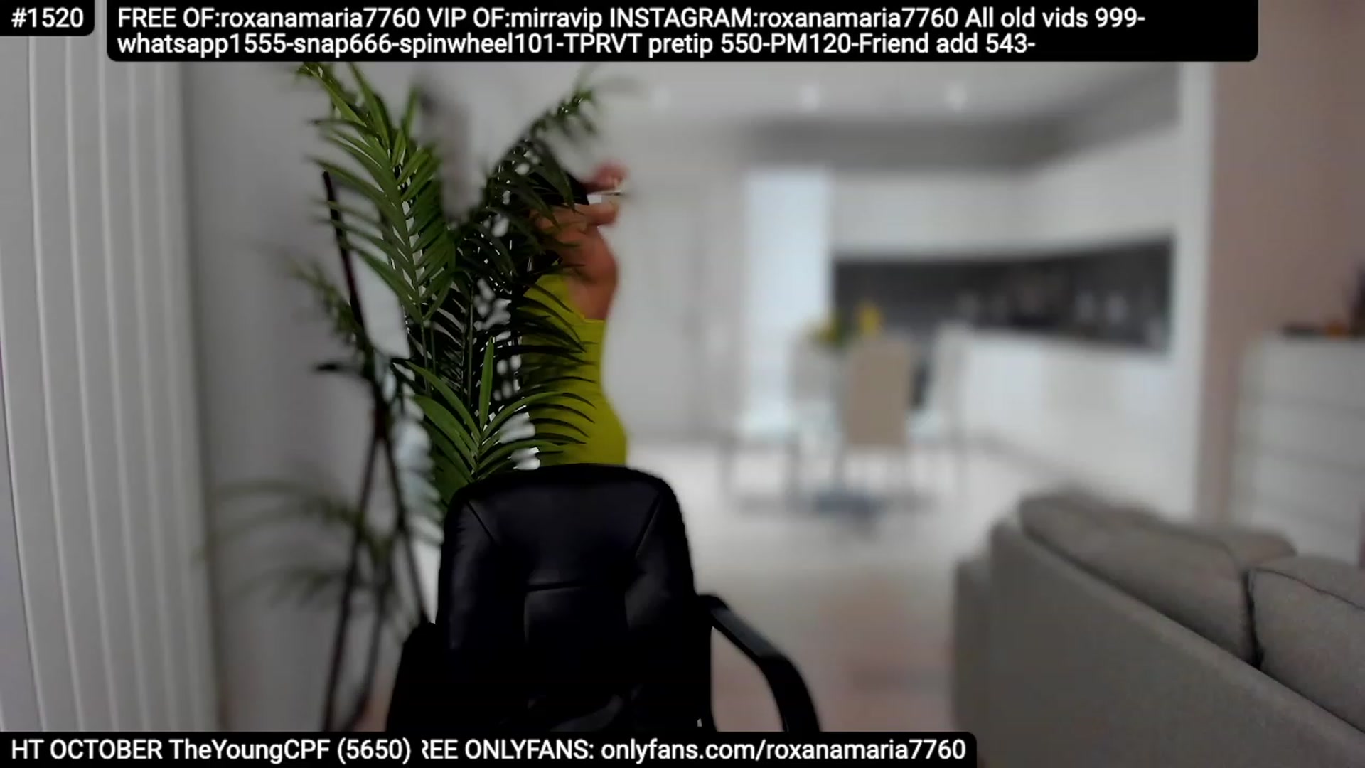 Gallery image thumbnail from XMirrabbellaX's myfreecams stream on, 10/27/2023, 22:49 image 4 of 20