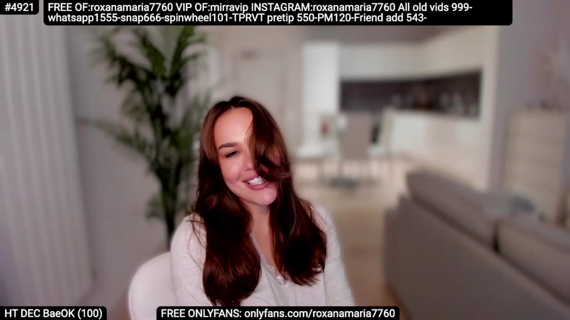 Gallery image thumbnail from XMirrabbellaX's myfreecams stream on, 12/11/2023, 15:16 image 14 of 20