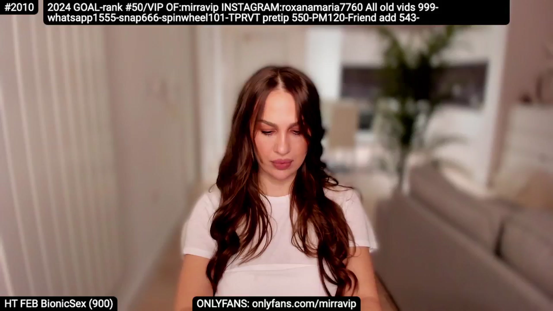 Gallery image thumbnail from XMirrabbellaX's myfreecams stream on, 02/06/2024, 21:31 image 6 of 20