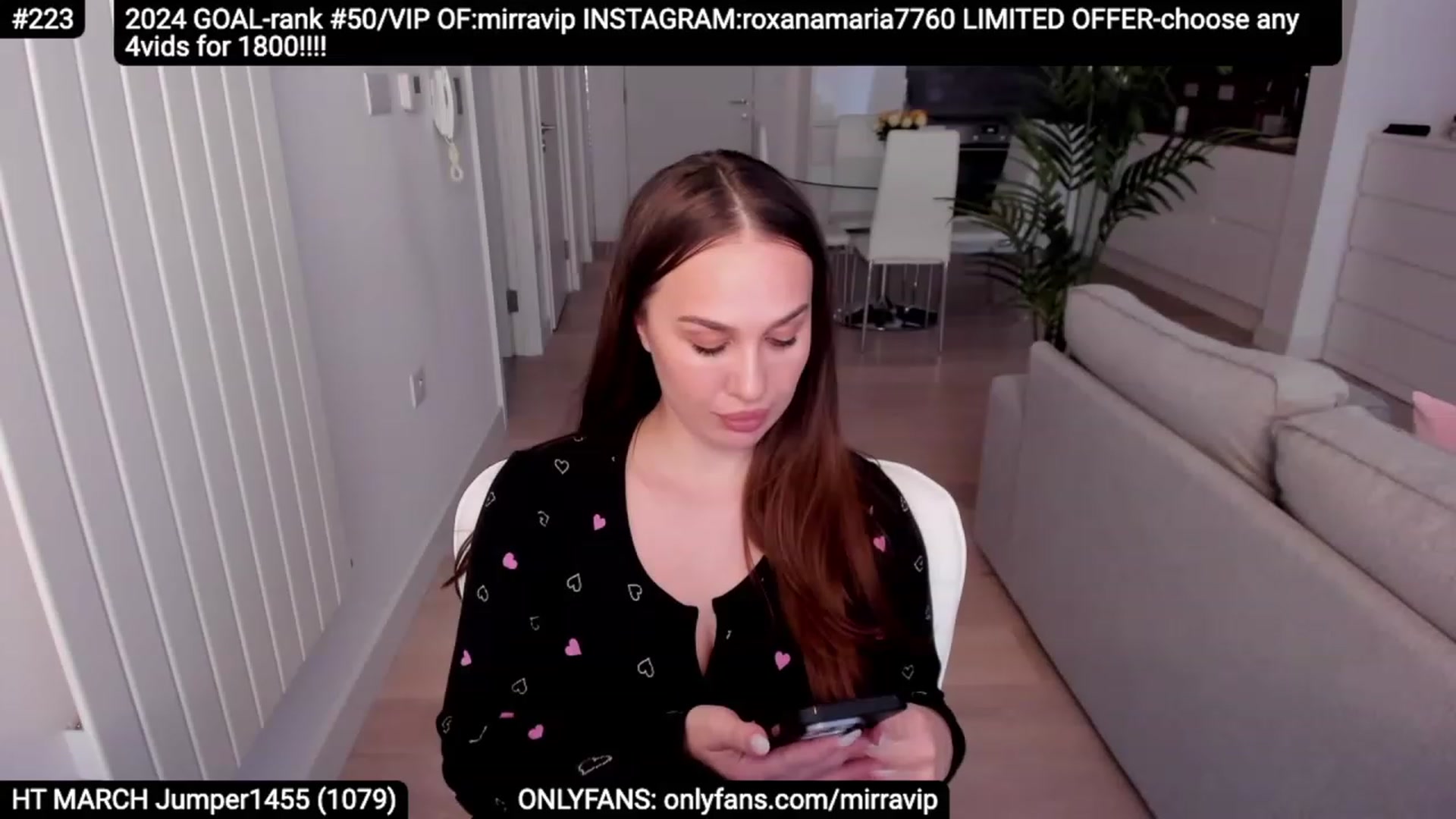 Gallery image thumbnail from XMirrabbellaX's myfreecams stream on, 03/04/2024, 16:56 image 13 of 20
