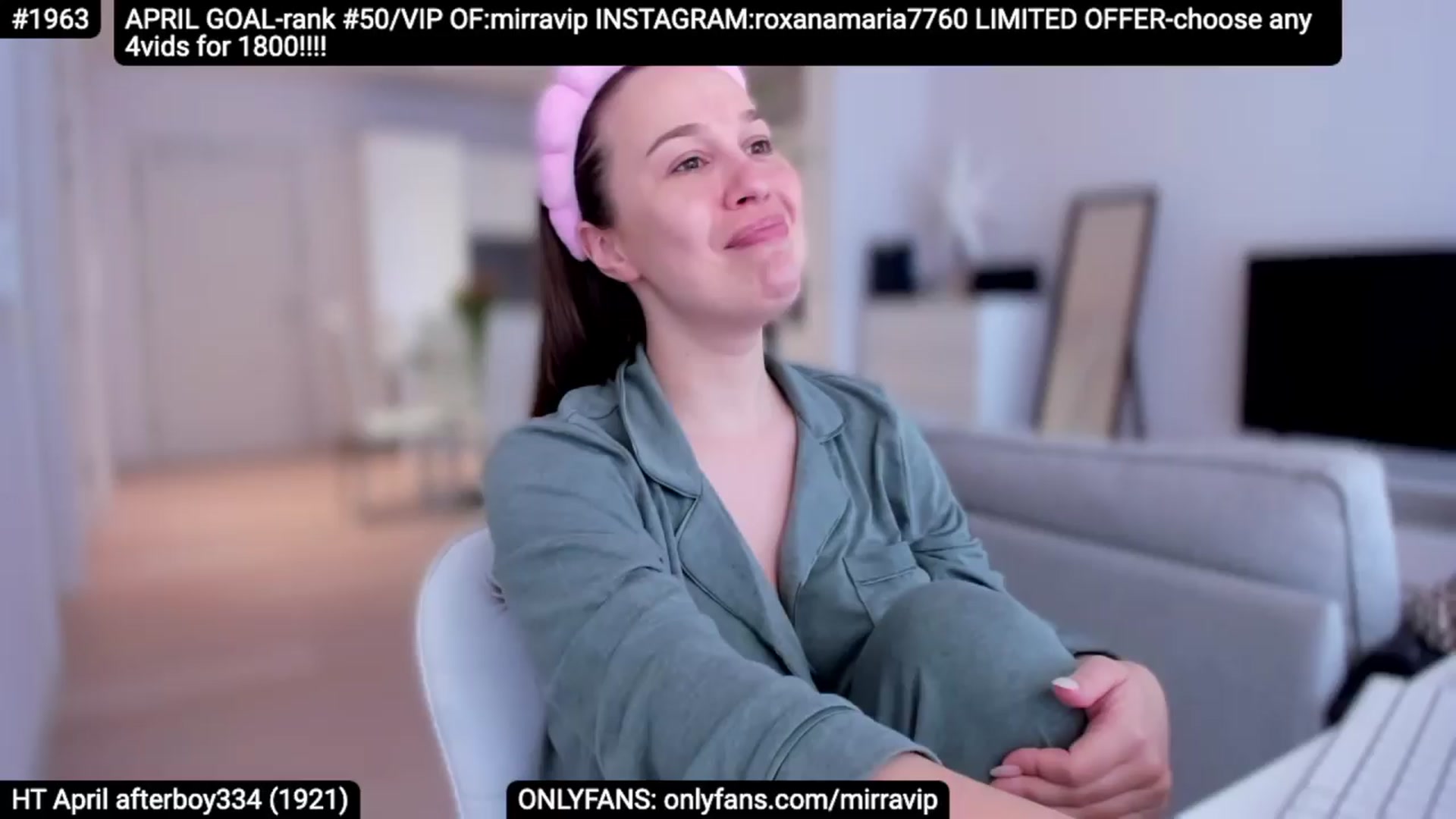 Gallery image thumbnail from XMirrabbellaX's myfreecams stream on, 04/15/2024, 11:26 image 11 of 20