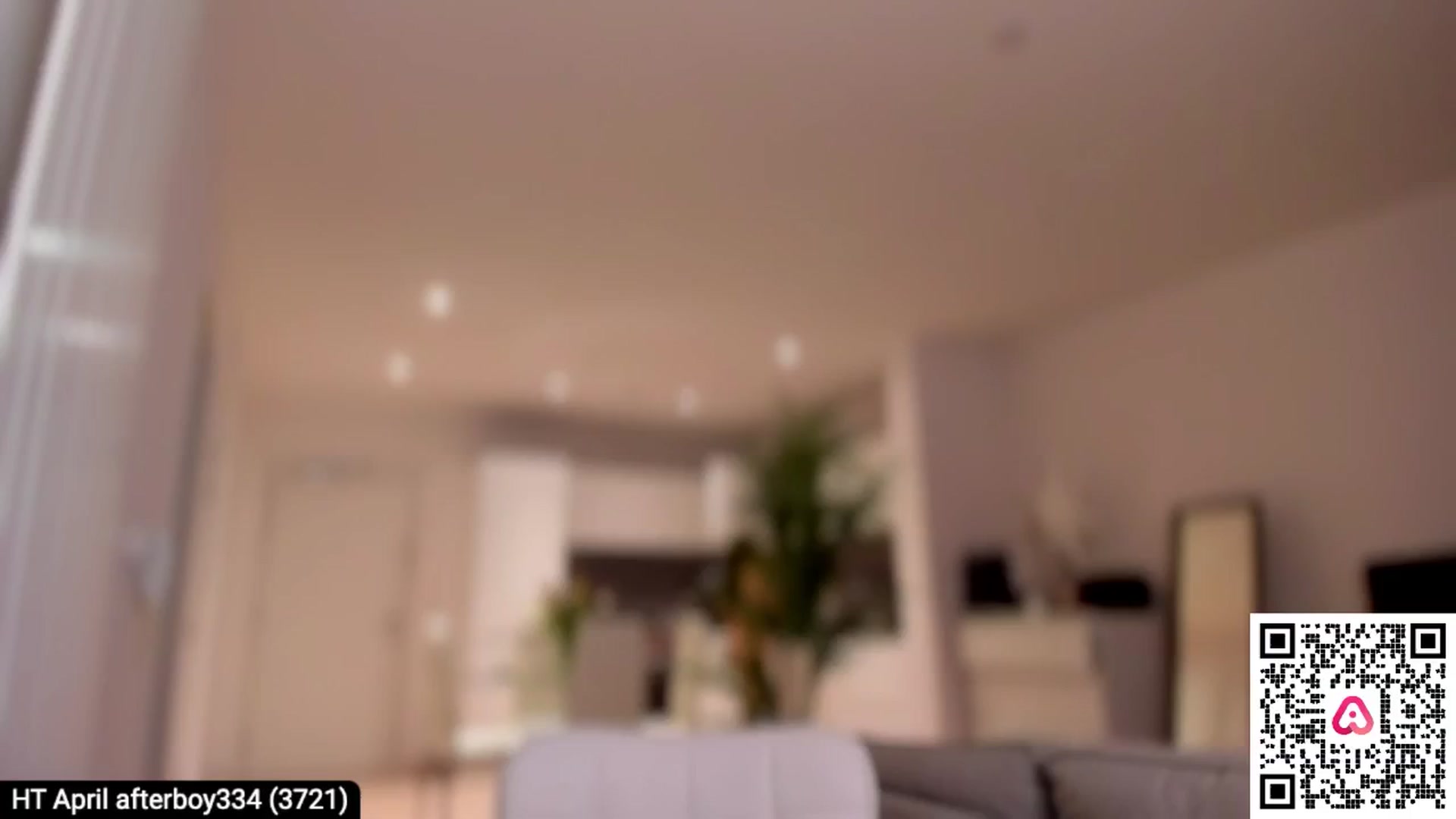 Gallery image thumbnail from XMirrabbellaX's myfreecams stream on, 04/20/2024, 20:39 image 13 of 20