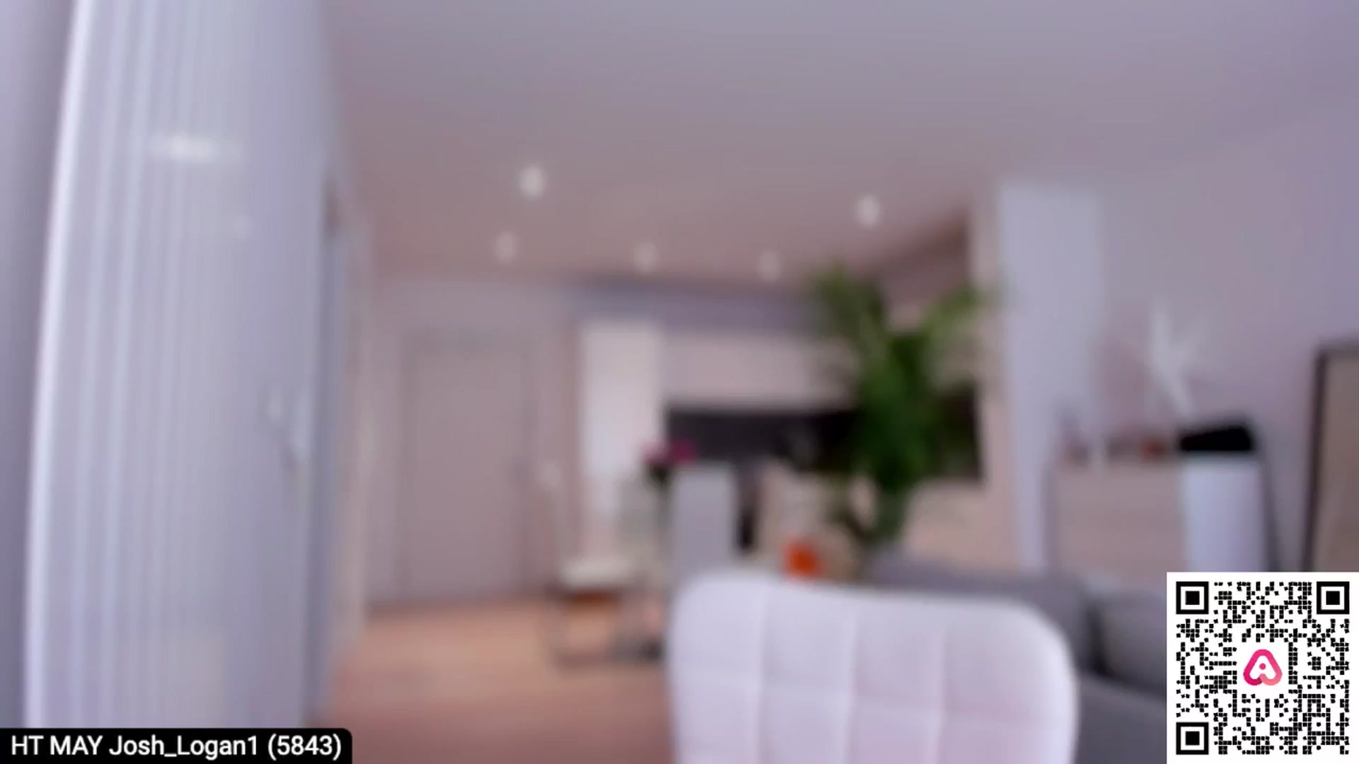 Gallery image thumbnail from XMirrabbellaX's myfreecams stream on, 05/08/2024, 15:52 image 8 of 20