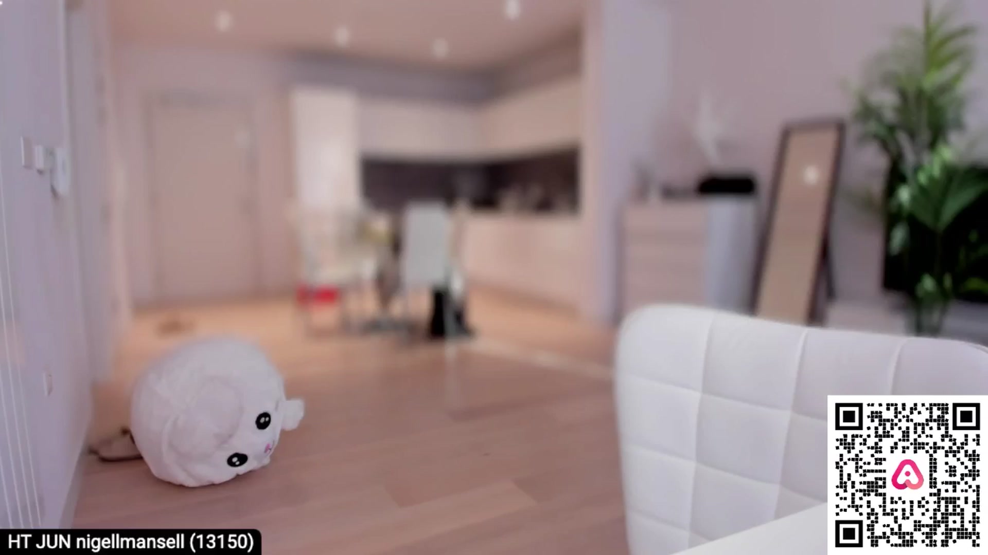 Gallery image thumbnail from XMirrabbellaX's myfreecams stream on, 06/21/2024, 19:55 image 6 of 20