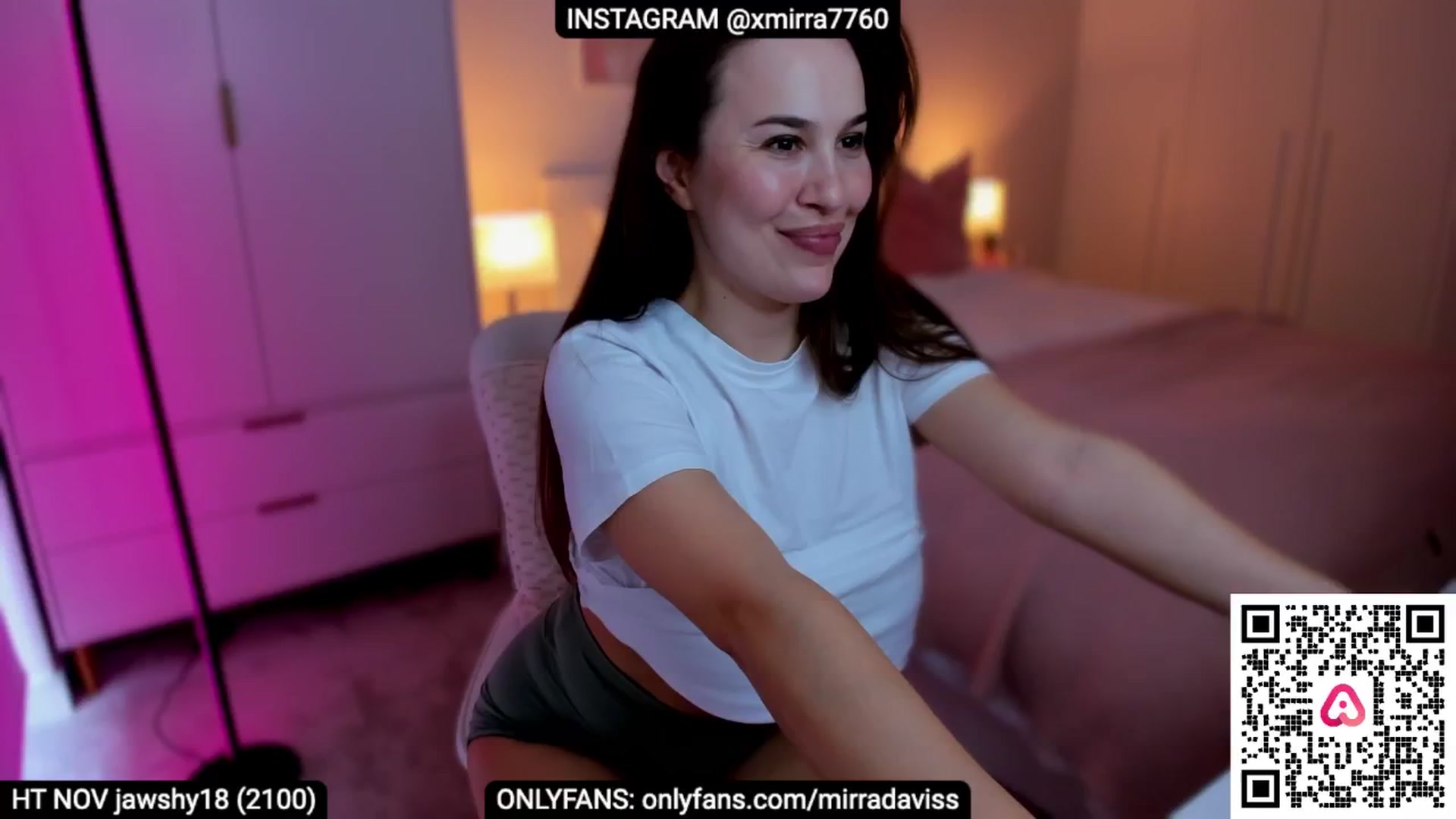 Gallery image thumbnail from XMirrabbellaX's myfreecams stream on, 11/04/2024, 12:29 image 14 of 20