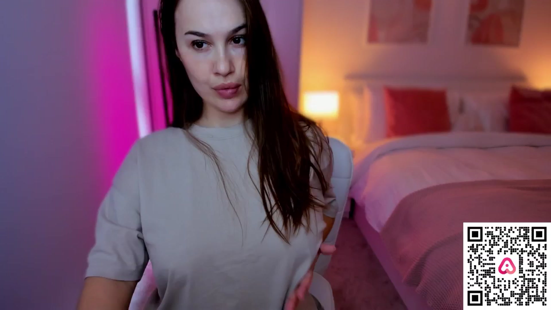 Gallery image thumbnail from XMirrabbellaX's myfreecams stream on, 11/05/2024, 14:47 image 19 of 20