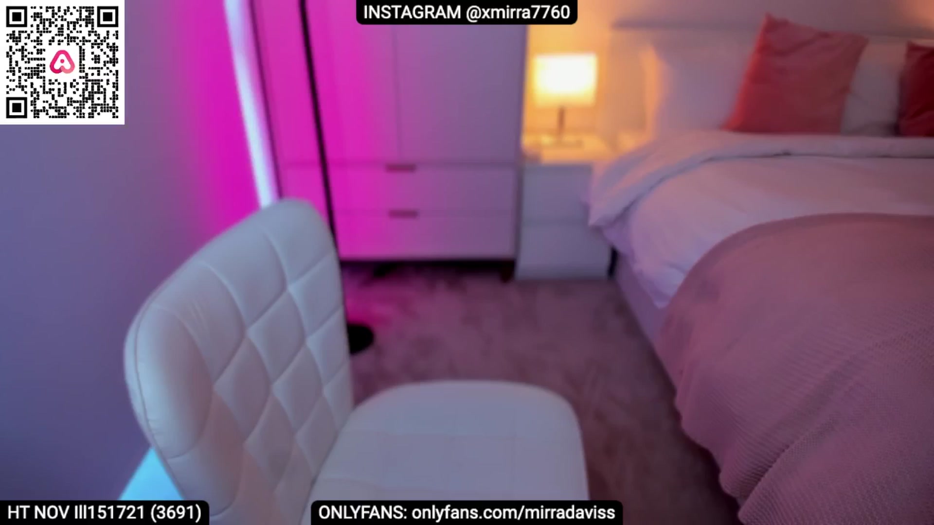Gallery image thumbnail from XMirrabbellaX's myfreecams stream on, 11/12/2024, 12:48 image 11 of 20