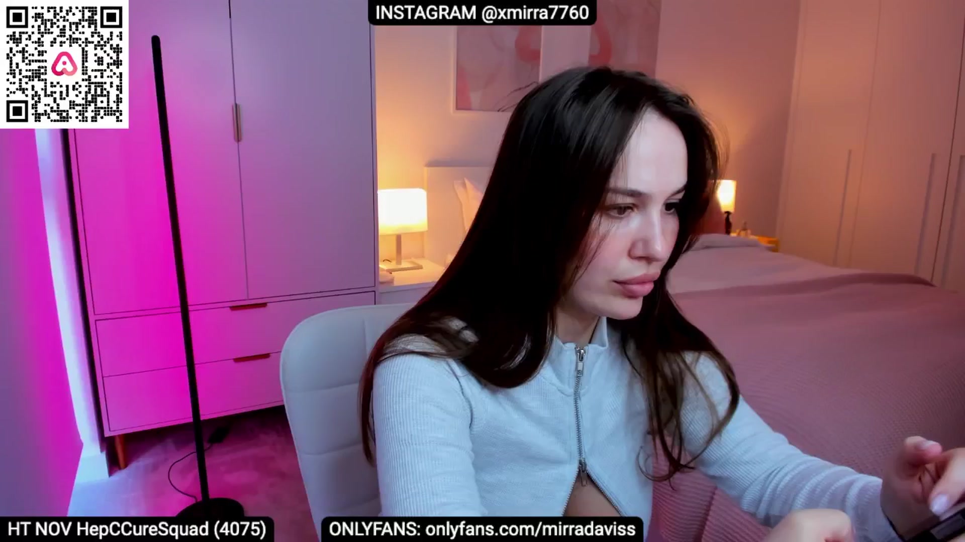 Gallery image thumbnail from XMirrabbellaX's myfreecams stream on, 11/12/2024, 14:30 image 10 of 20