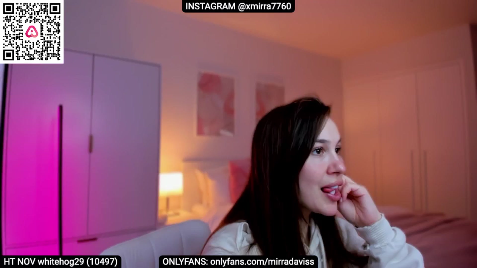 Gallery image thumbnail from XMirrabbellaX's myfreecams stream on, 11/21/2024, 14:33 image 1 of 20