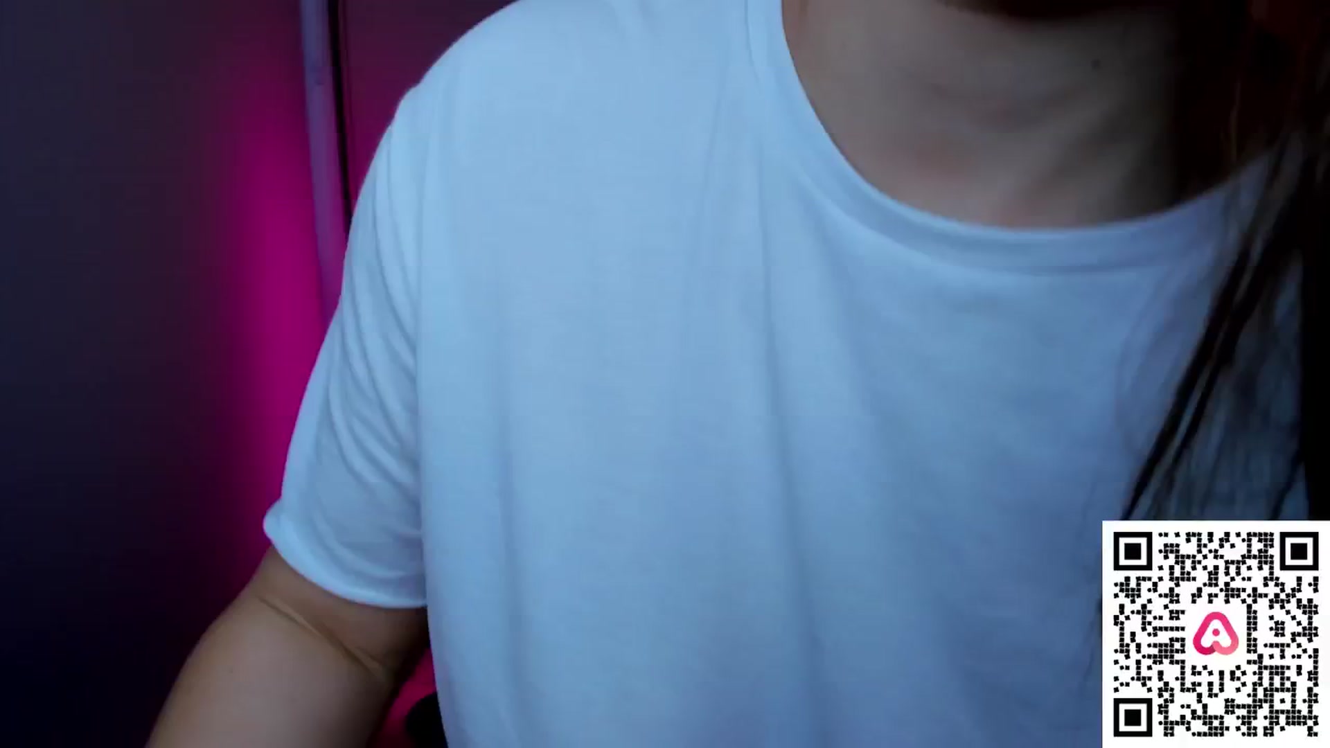 Gallery image thumbnail from XMirrabbellaX's myfreecams stream on, 12/12/2024, 14:29 image 20 of 20