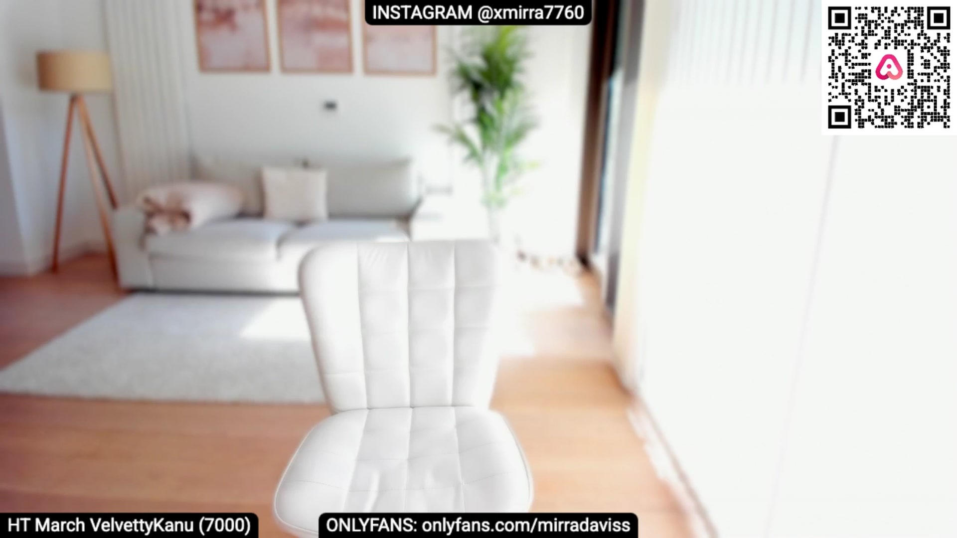 Gallery image thumbnail from XMirrabbellaX's myfreecams stream on, 03/06/2025, 12:43 image 19 of 20