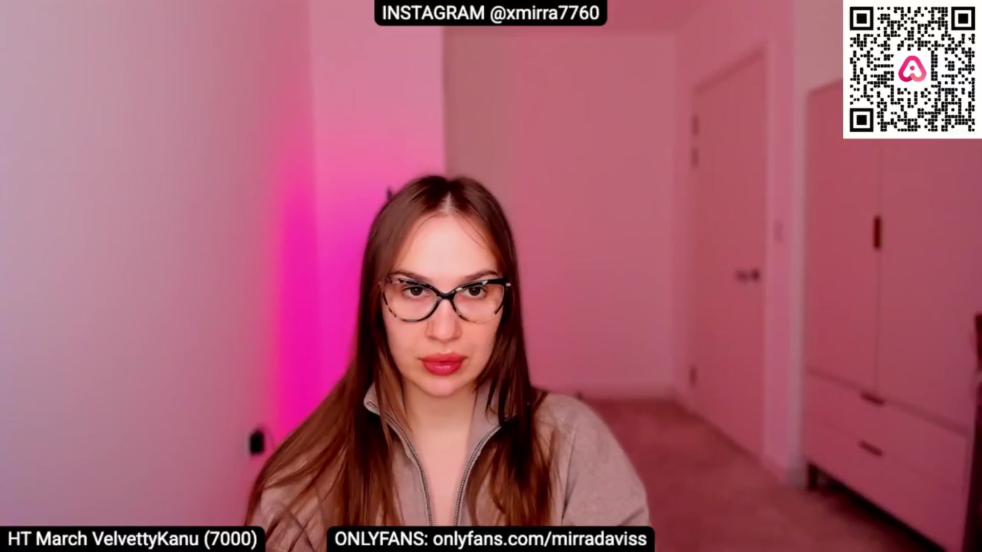 Gallery image thumbnail from XMirrabbellaX's myfreecams stream on, 03/12/2025, 11:55 image 1 of 20