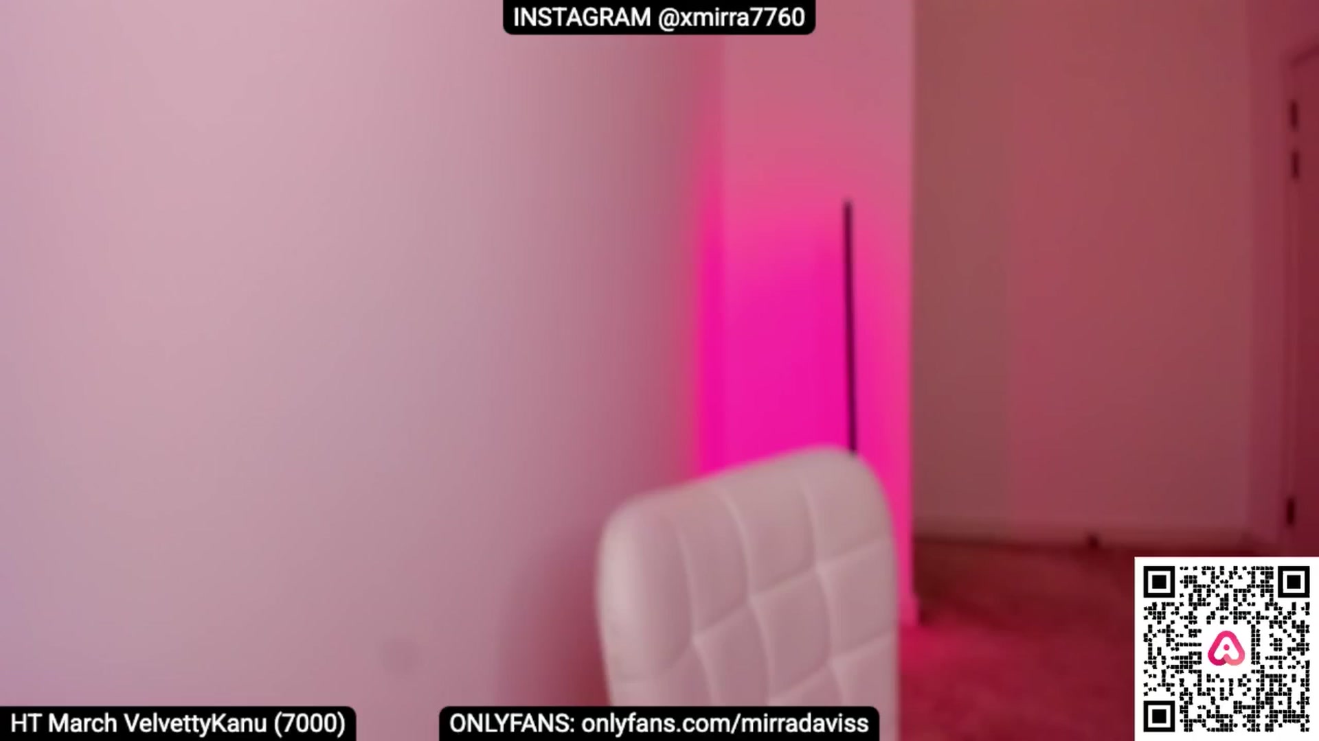Gallery image thumbnail from XMirrabbellaX's myfreecams stream on, 03/14/2025, 14:29 image 12 of 20