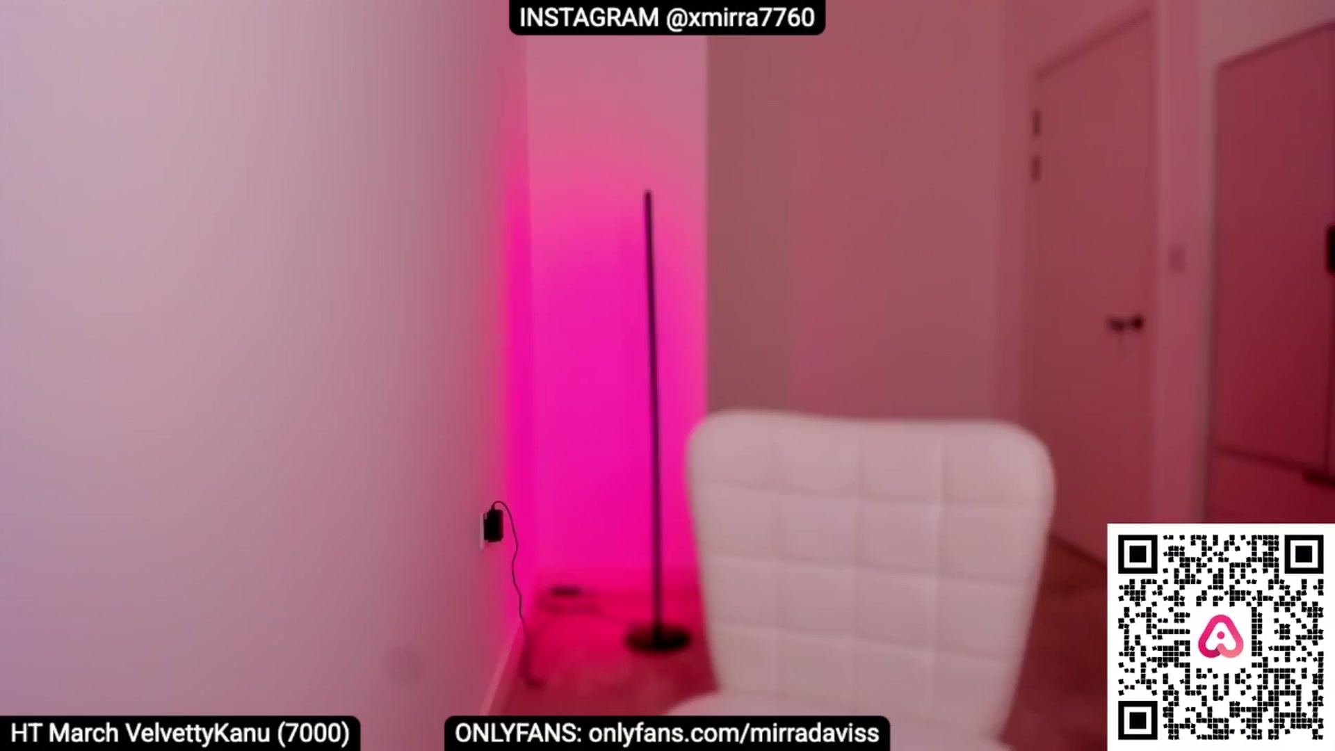 Gallery image thumbnail from XMirrabbellaX's myfreecams stream on, 03/21/2025, 17:59 image 6 of 20