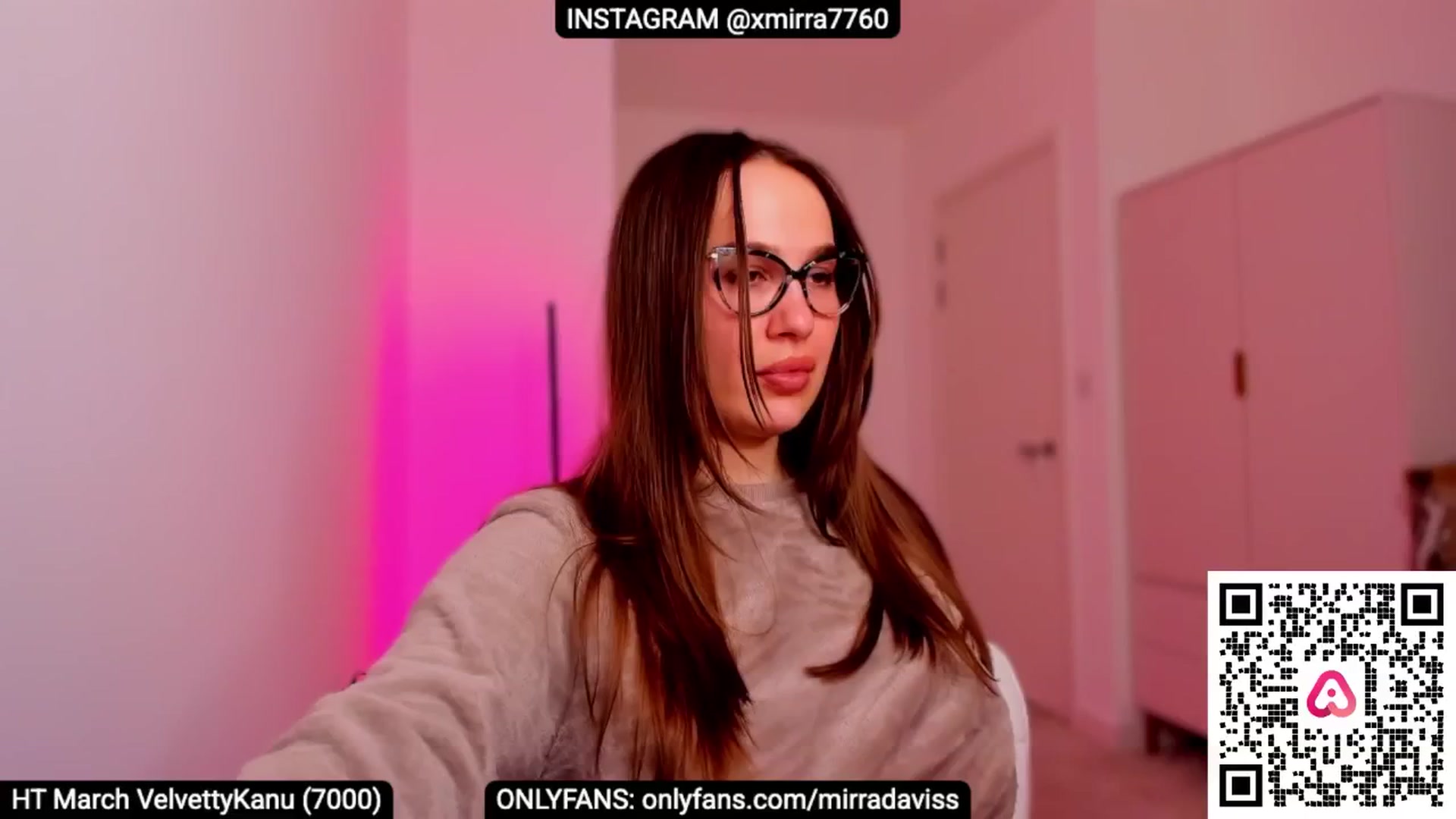 Gallery image thumbnail from XMirrabbellaX's myfreecams stream on, 03/24/2025, 17:58 image 3 of 20