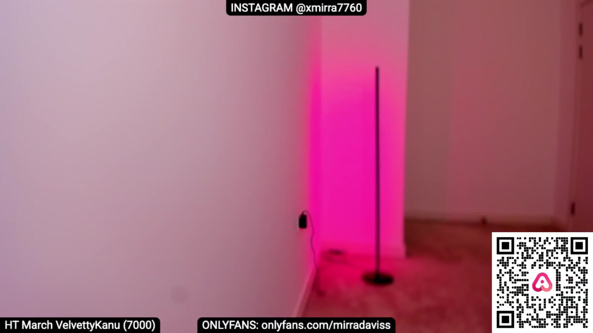 Gallery image thumbnail from XMirrabbellaX's myfreecams stream on, 03/31/2025, 15:10 image 9 of 20