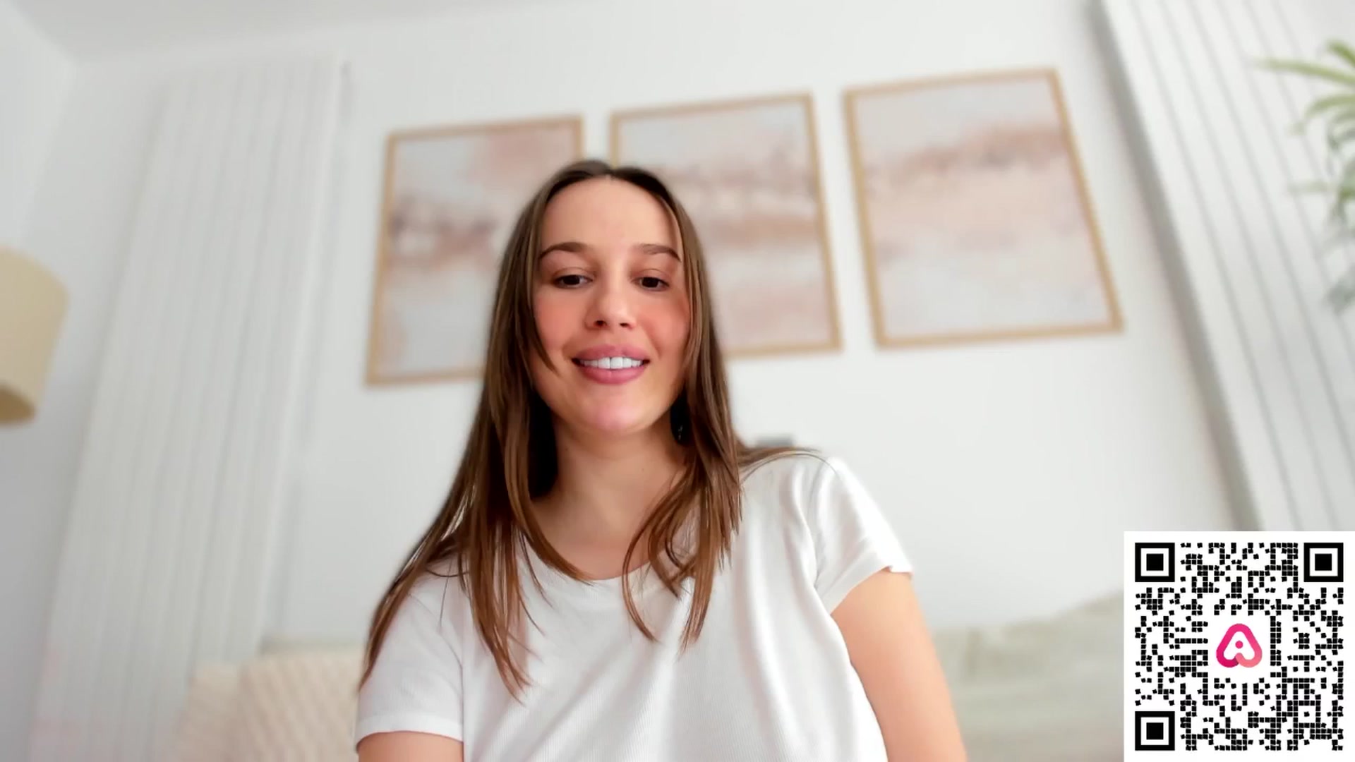 Gallery image thumbnail from XMirrabbellaX's myfreecams stream on, 05/12/2025, 13:16 image 20 of 20