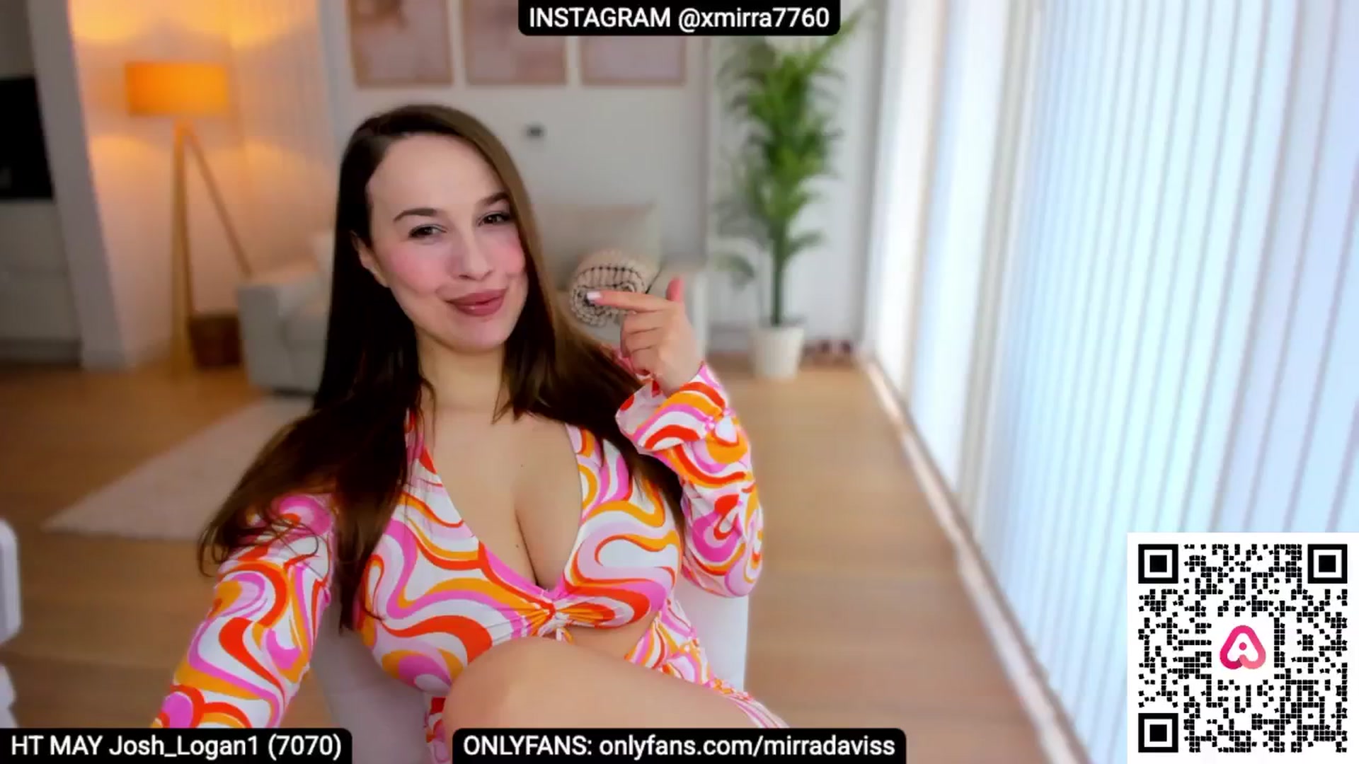Gallery image thumbnail from XMirrabbellaX's myfreecams stream on, 05/16/2025, 14:40 image 2 of 20