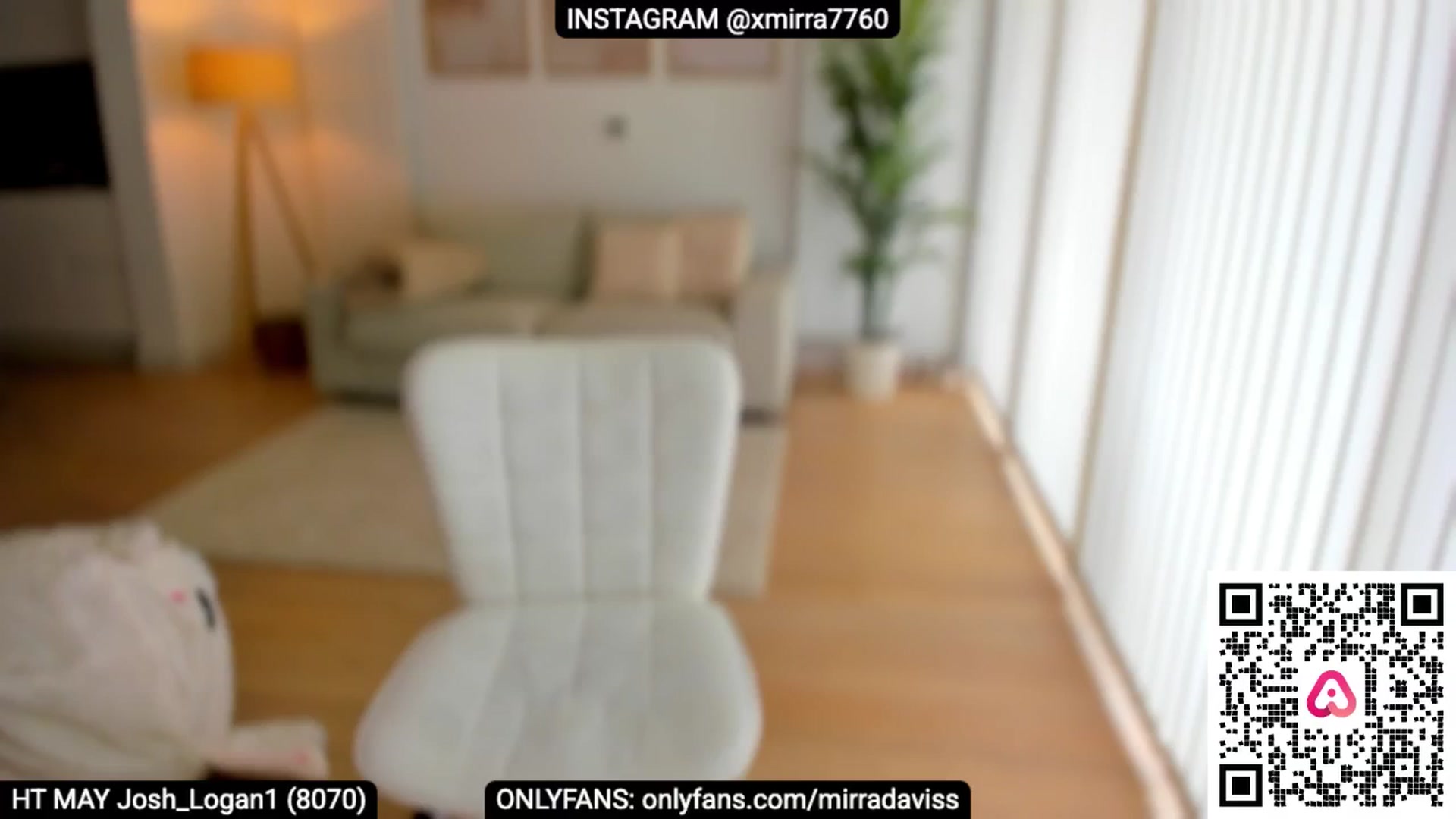 Gallery image thumbnail from XMirrabbellaX's myfreecams stream on, 05/20/2025, 12:29 image 17 of 20