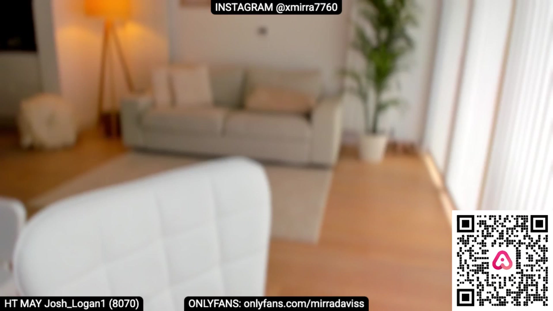 Gallery image thumbnail from XMirrabbellaX's myfreecams stream on, 05/29/2025, 12:15 image 13 of 20