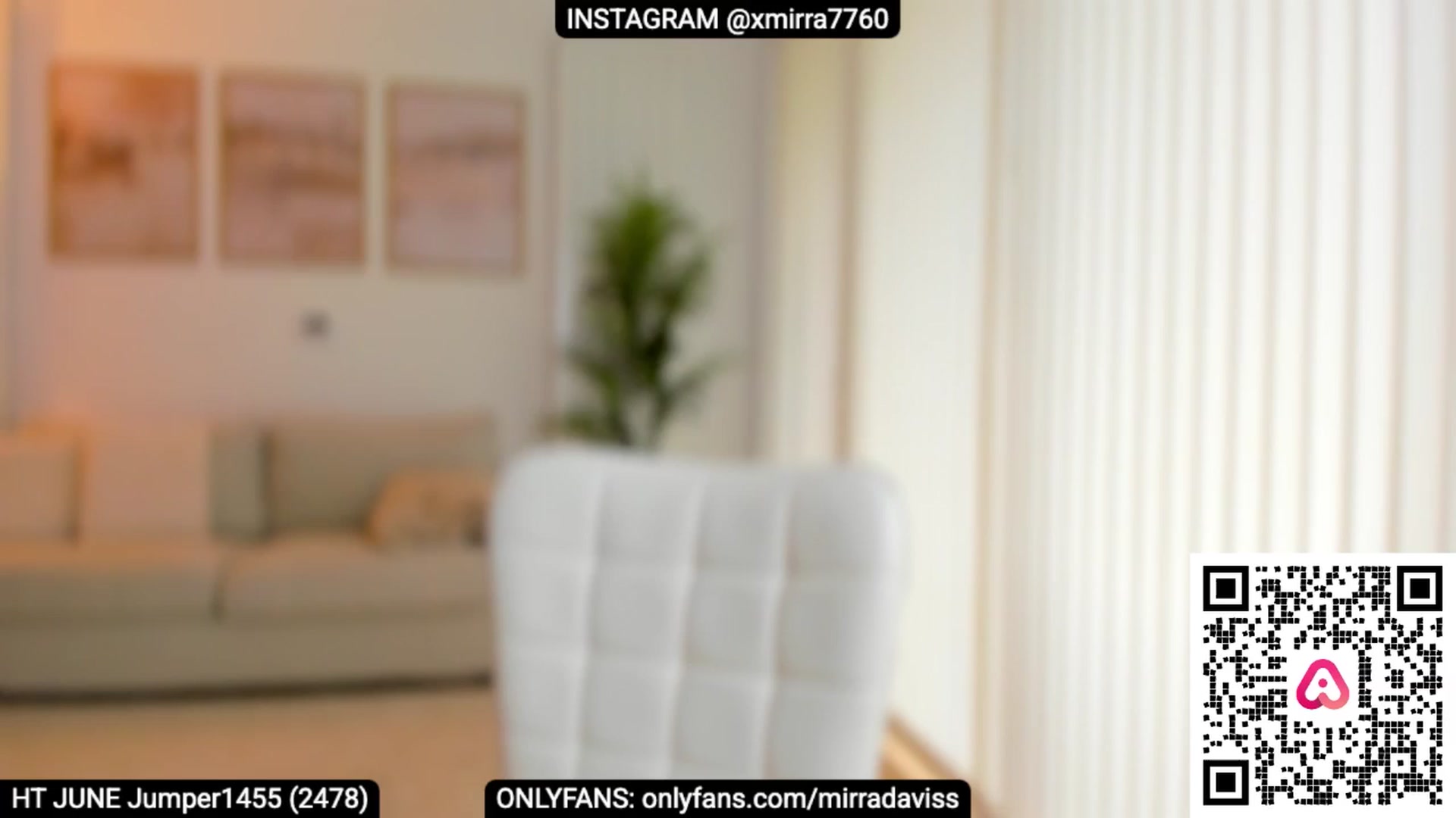 Gallery image thumbnail from XMirrabbellaX's myfreecams stream on, 06/04/2025, 15:32 image 13 of 20