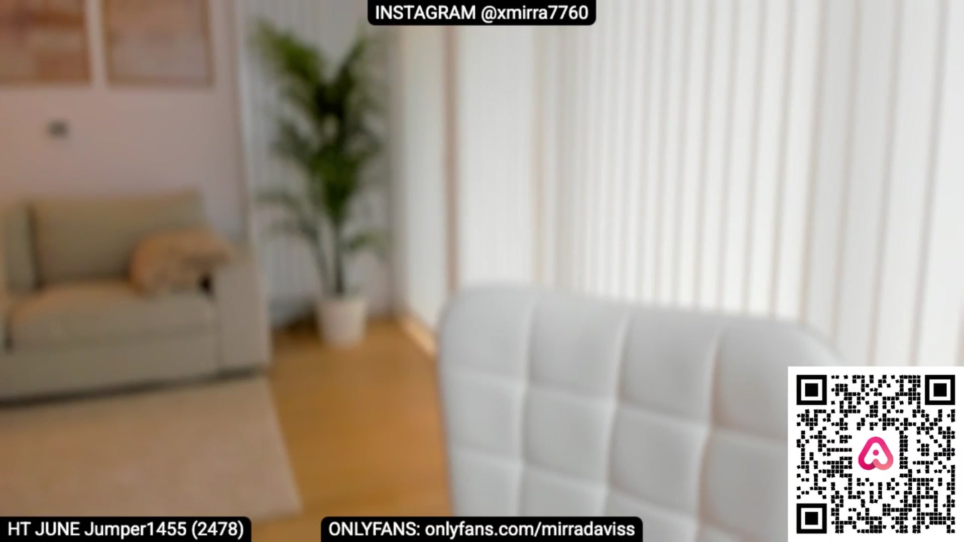 Gallery image thumbnail from XMirrabbellaX's myfreecams stream on, 06/05/2025, 13:26 image 7 of 20
