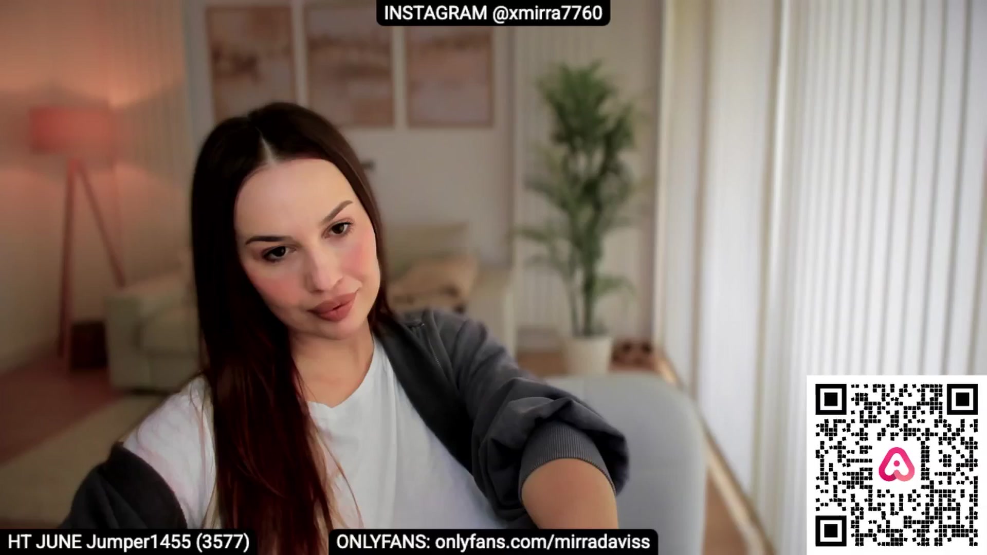 Gallery image thumbnail from XMirrabbellaX's myfreecams stream on, 06/06/2025, 13:00 image 1 of 20