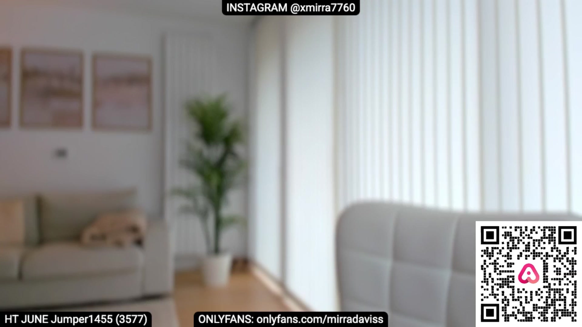 Gallery image thumbnail from XMirrabbellaX's myfreecams stream on, 06/06/2025, 15:17 image 9 of 20