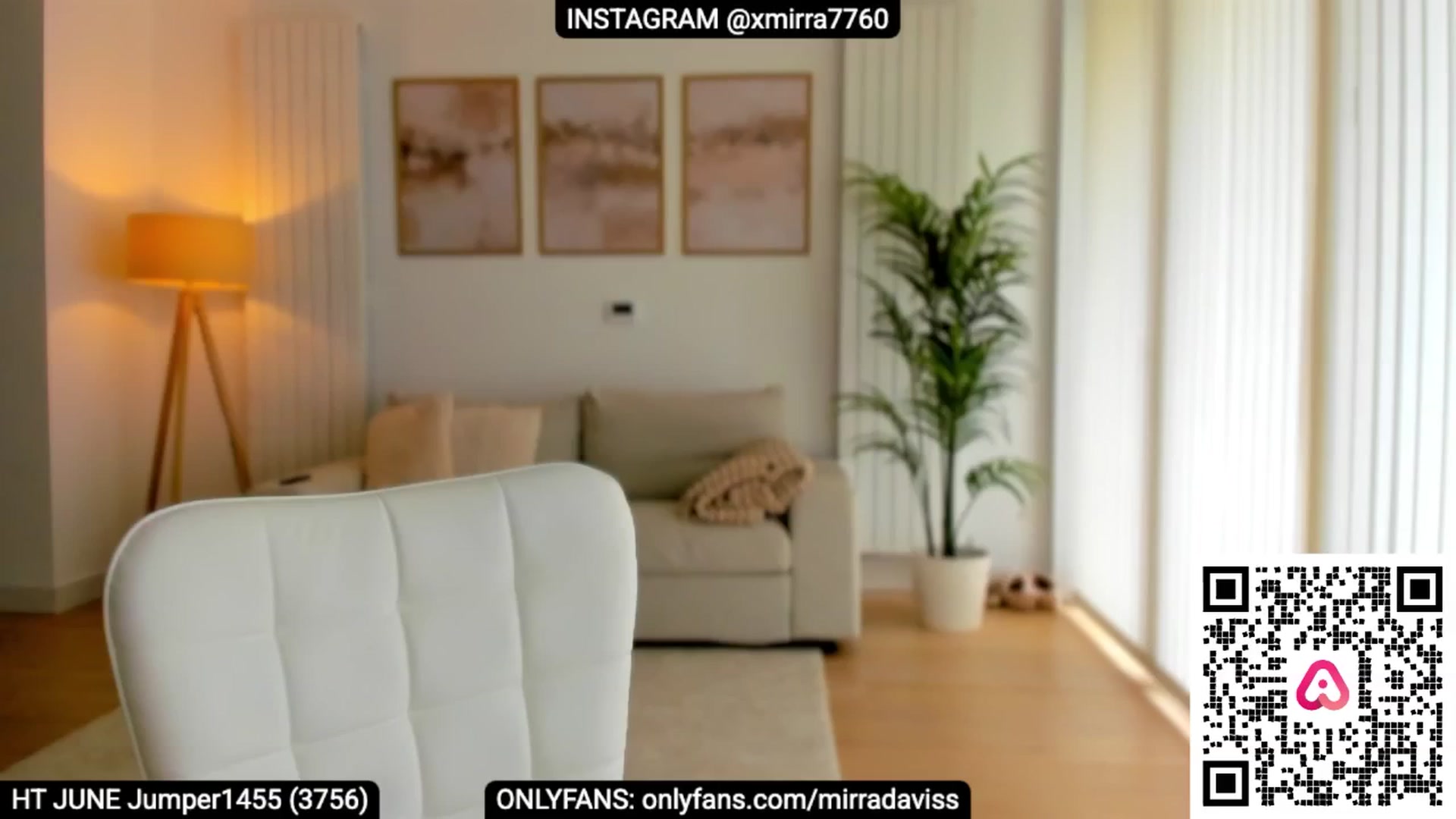 Gallery image thumbnail from XMirrabbellaX's myfreecams stream on, 06/10/2025, 13:12 image 19 of 20