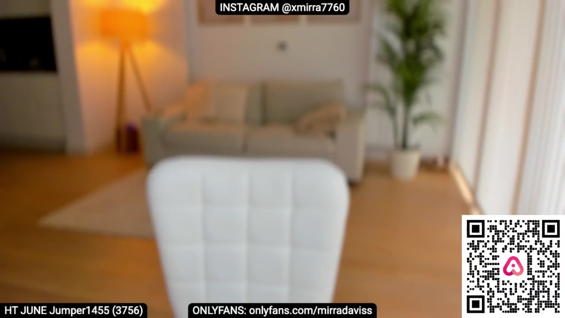 Gallery image thumbnail from XMirrabbellaX's myfreecams stream on, 06/10/2025, 13:12 image 10 of 20