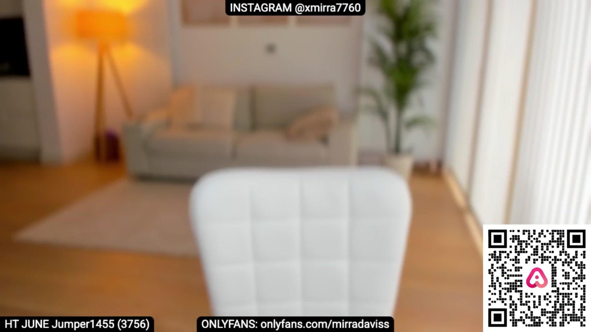 Gallery image thumbnail from XMirrabbellaX's myfreecams stream on, 06/10/2025, 13:12 image 7 of 20