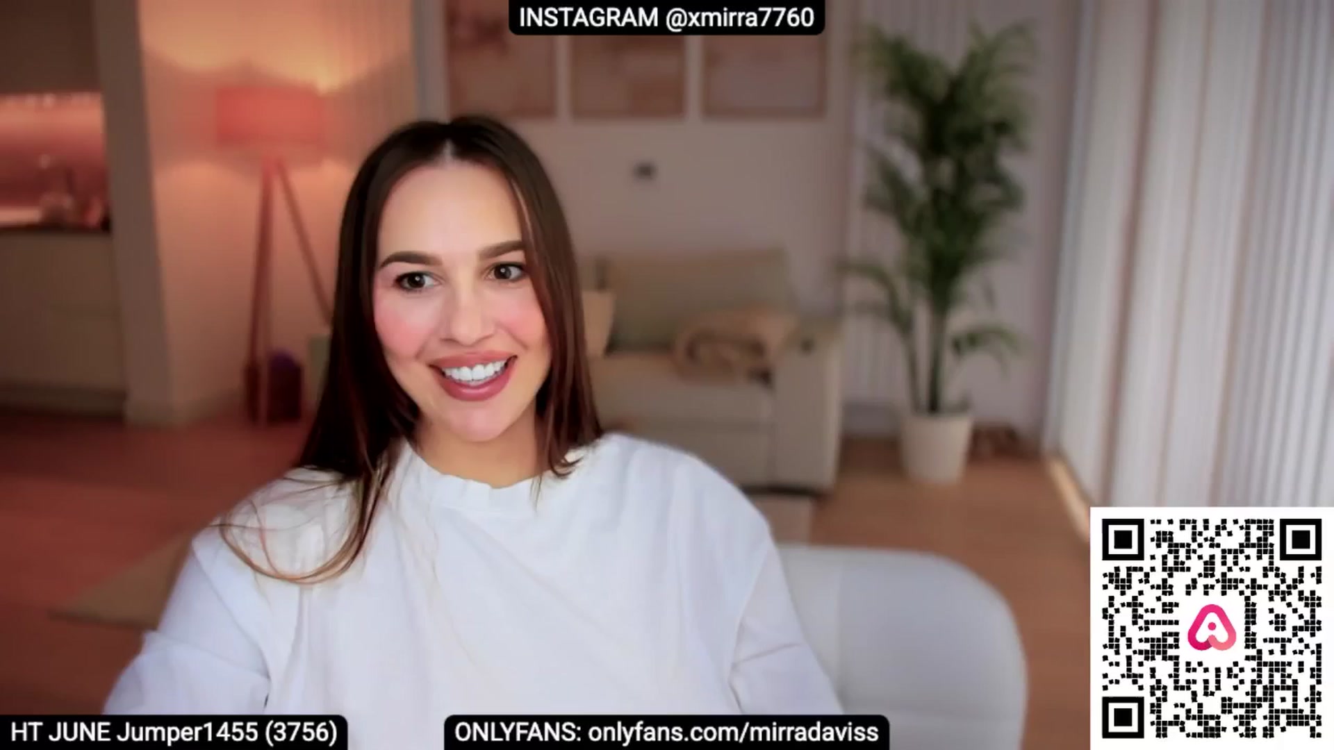 Gallery image thumbnail from XMirrabbellaX's myfreecams stream on, 06/11/2025, 12:26 image 2 of 20
