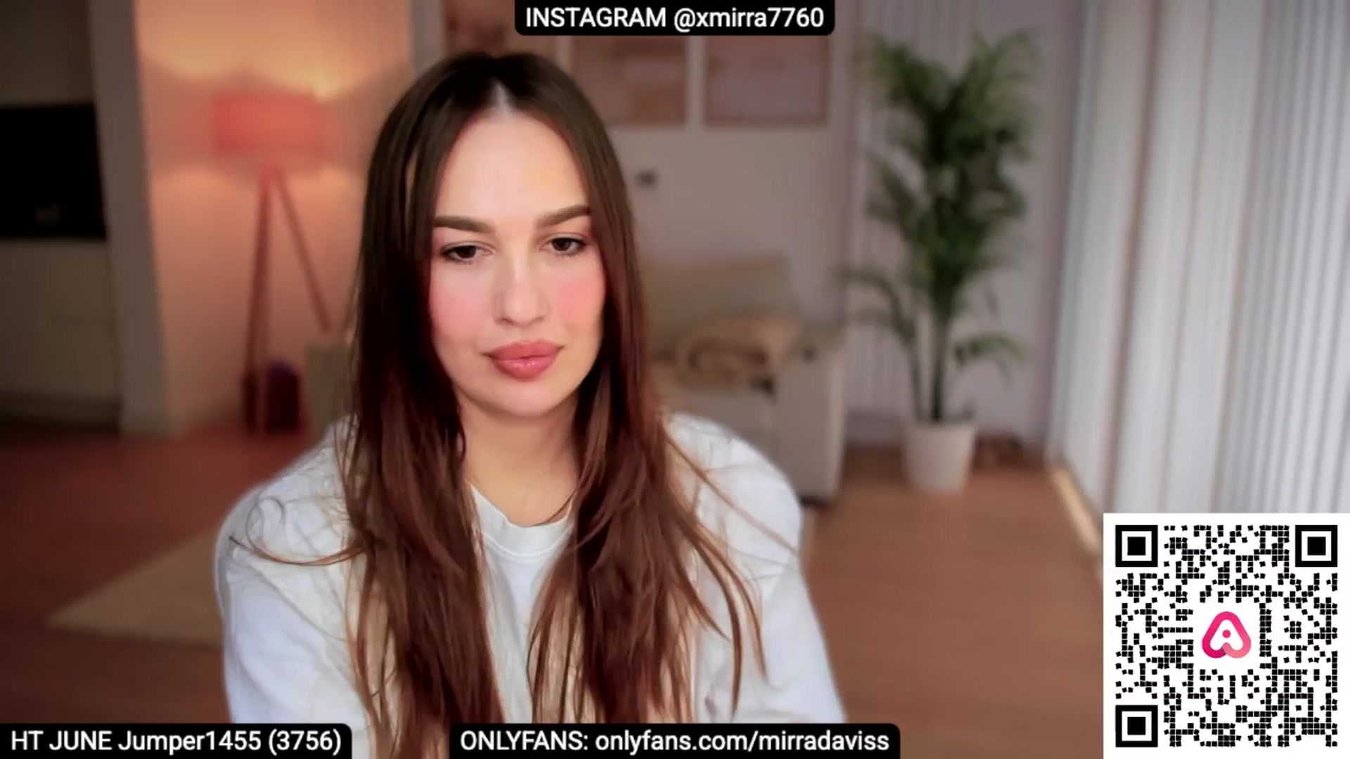 Gallery image thumbnail from XMirrabbellaX's myfreecams stream on, 06/11/2025, 12:26 image 7 of 20