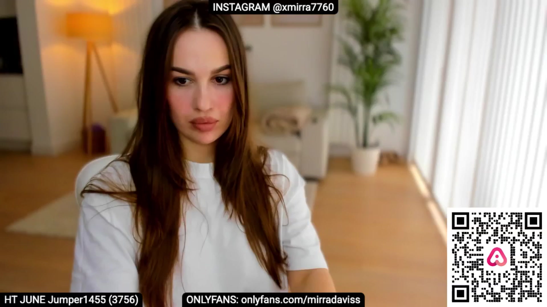 Gallery image thumbnail from XMirrabbellaX's myfreecams stream on, 06/11/2025, 13:40 image 13 of 20