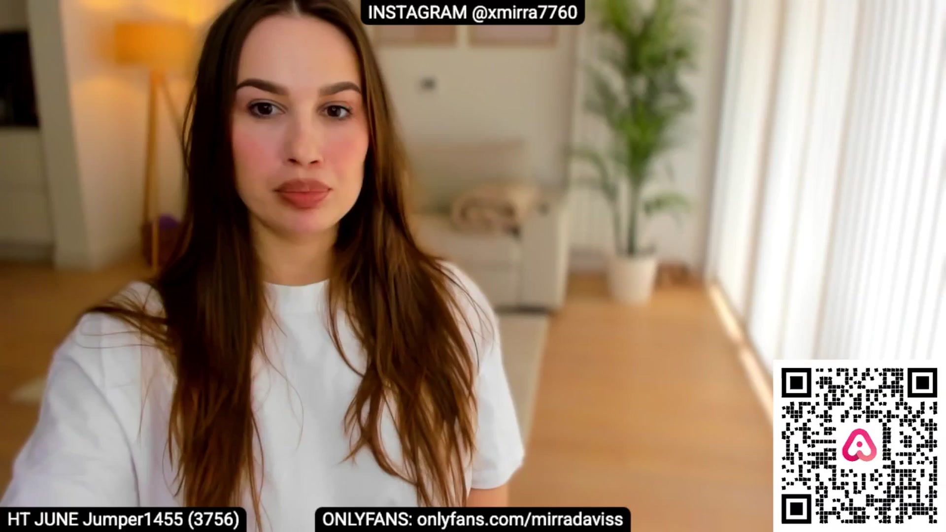 Gallery image thumbnail from XMirrabbellaX's myfreecams stream on, 06/11/2025, 13:40 image 9 of 20