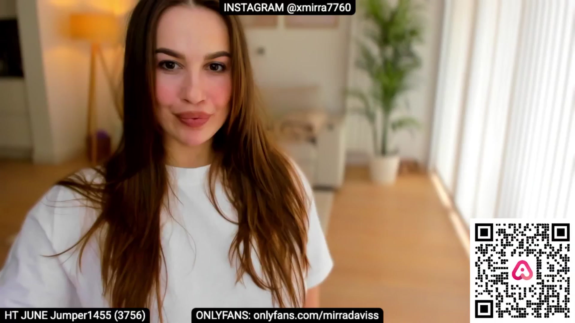 Gallery image thumbnail from XMirrabbellaX's myfreecams stream on, 06/11/2025, 13:40 image 8 of 20