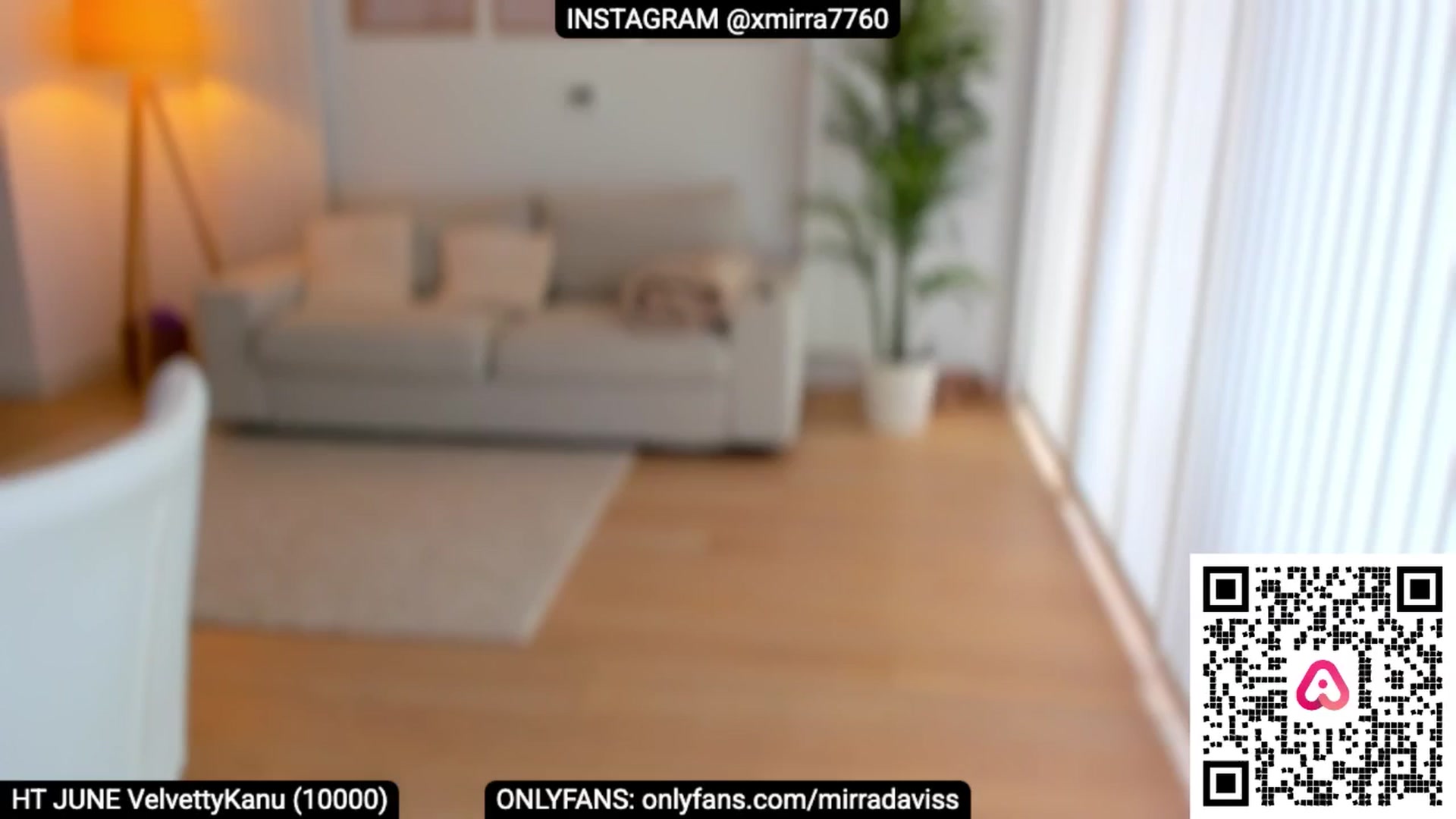 Gallery image thumbnail from XMirrabbellaX's myfreecams stream on, 06/11/2025, 15:57 image 12 of 20
